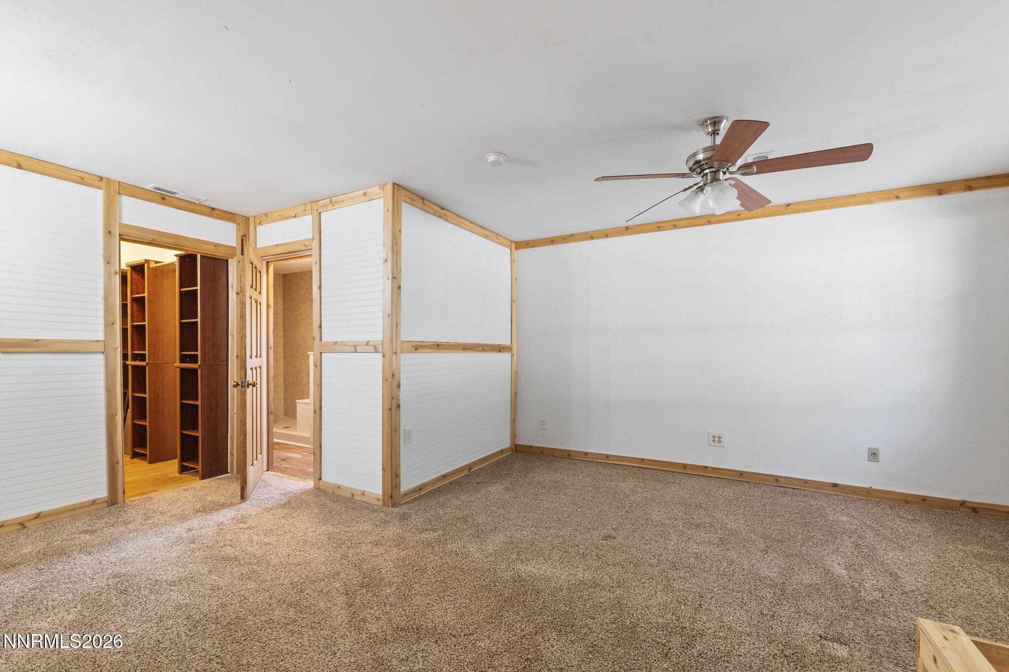 905 S E Street Property Photo 18
