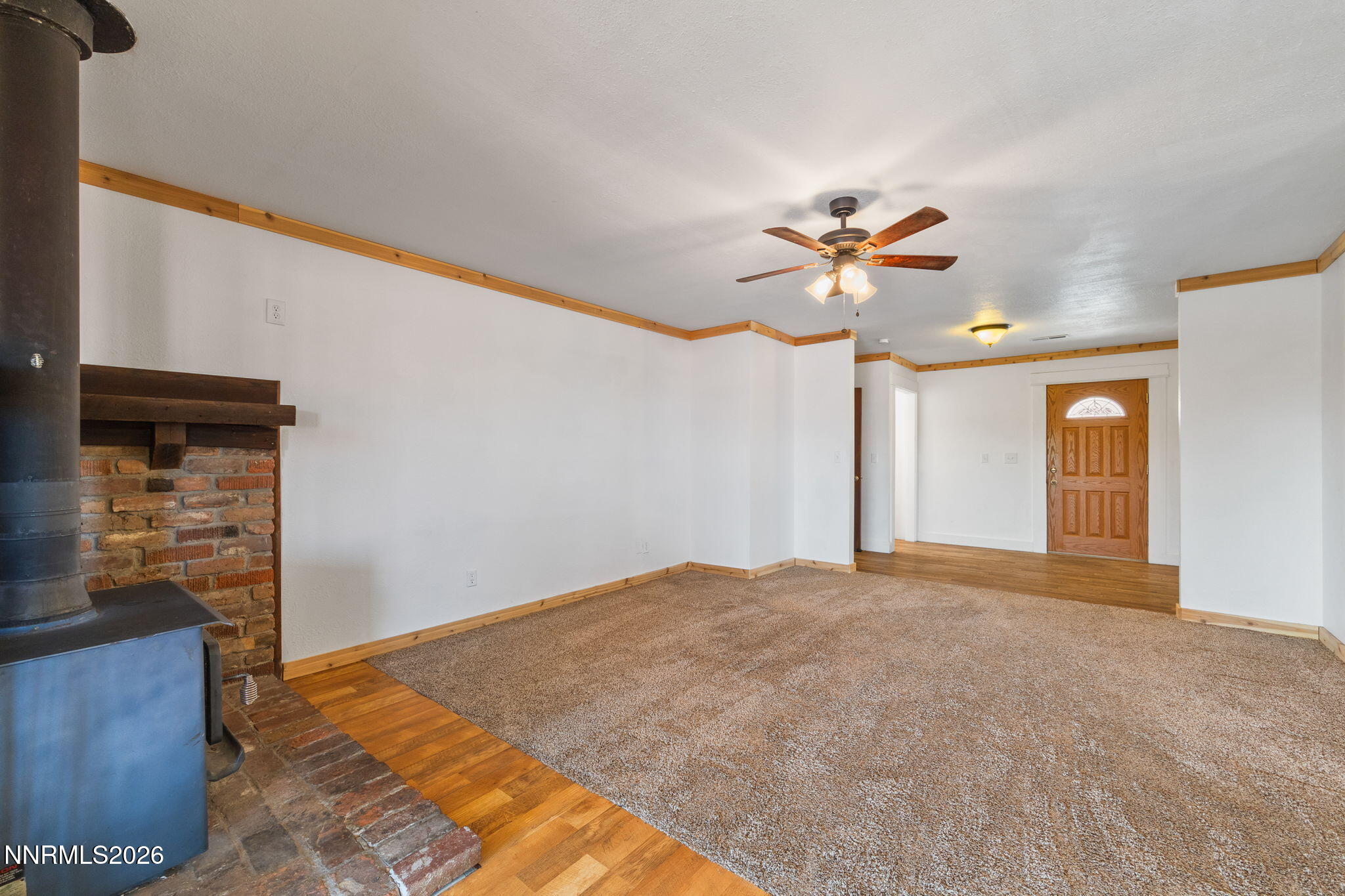 905 S E Street Property Photo 25