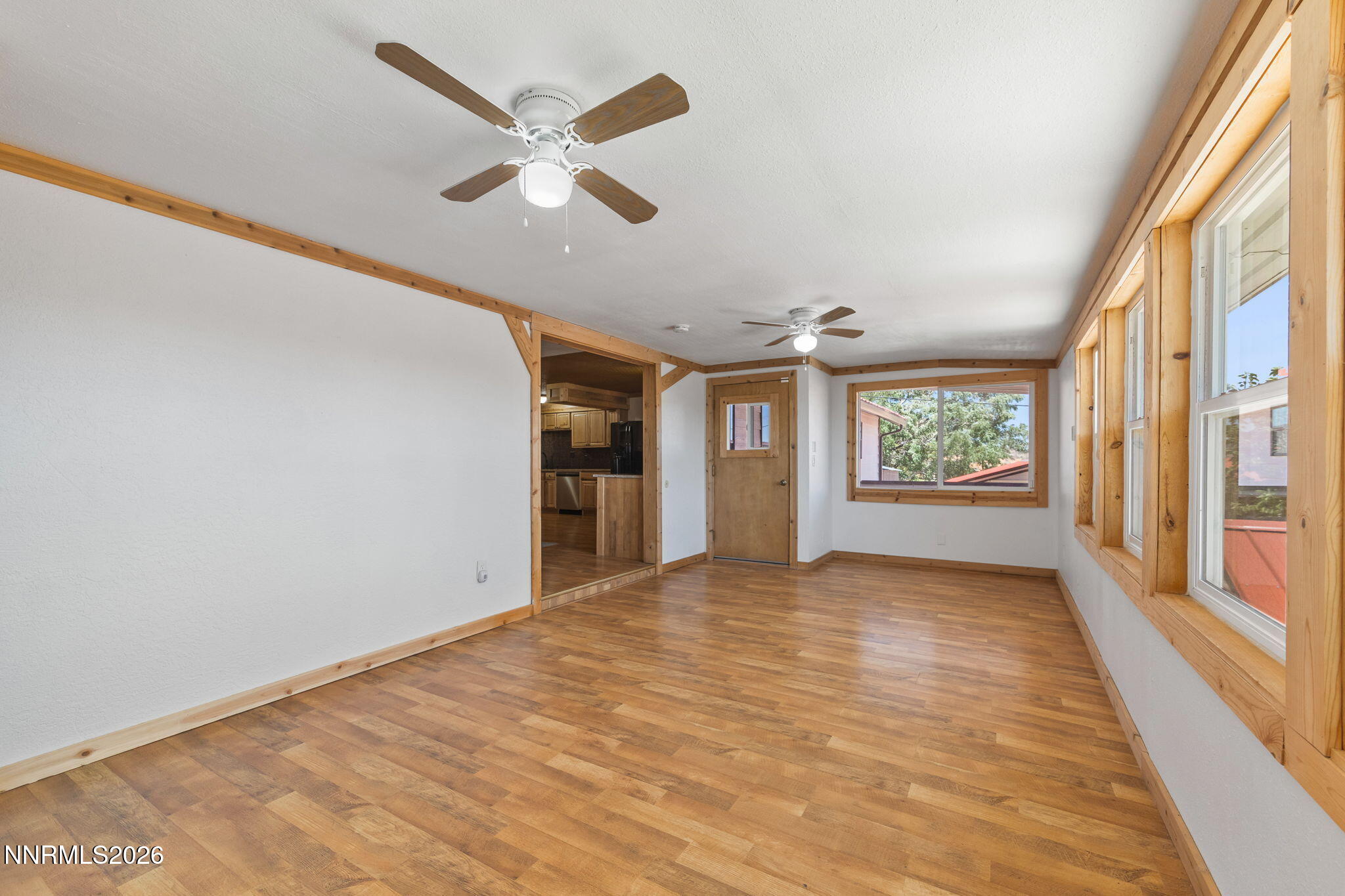 905 S E Street Property Photo 43