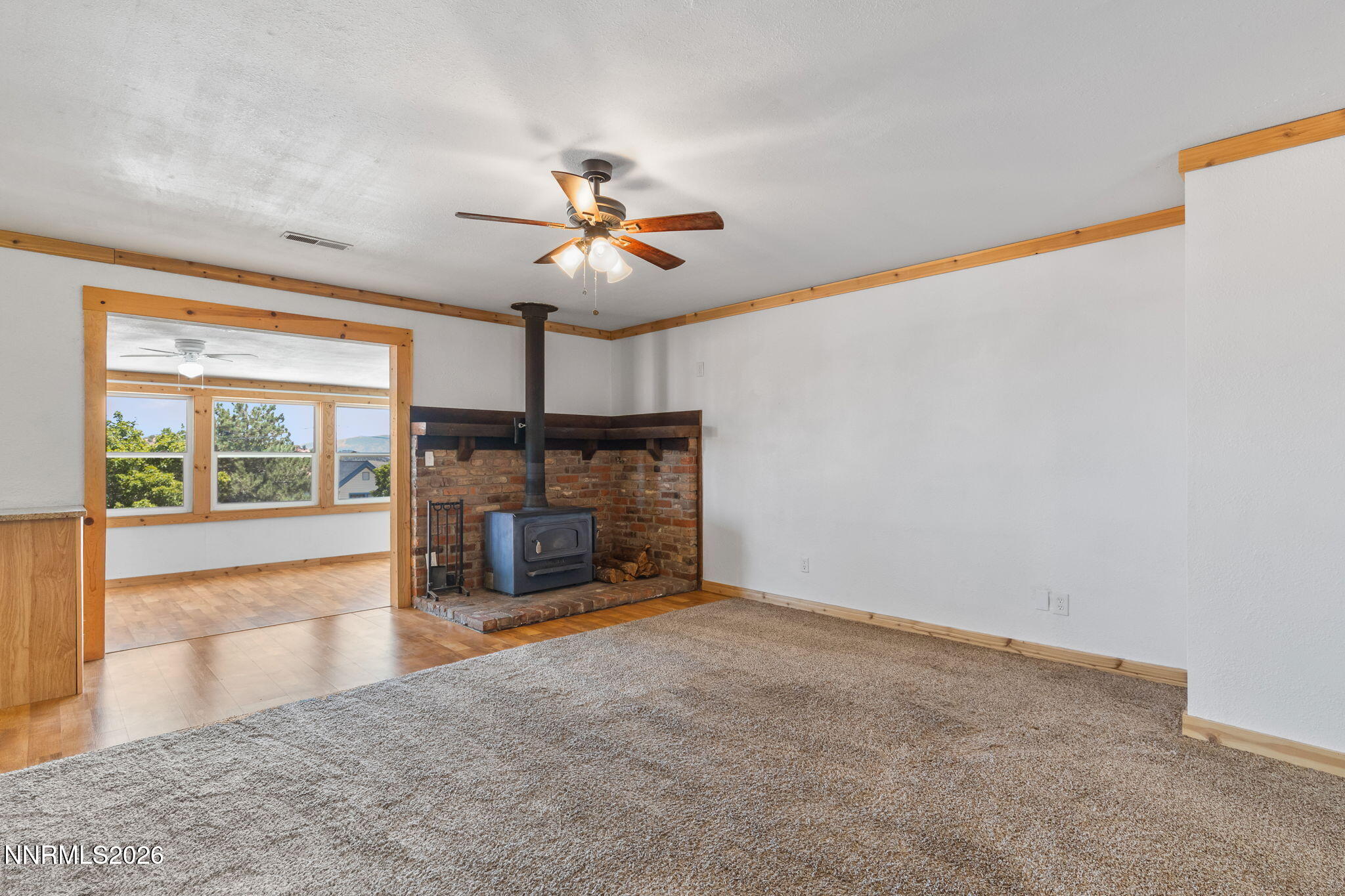 905 S E Street Property Photo 45