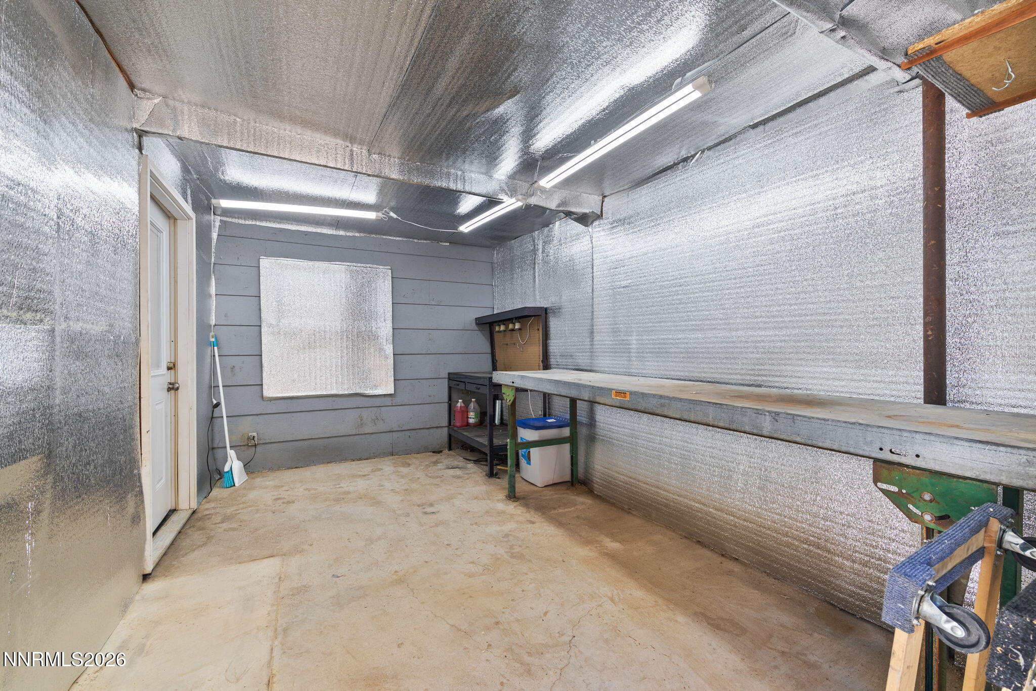 905 S E Street Property Photo 58