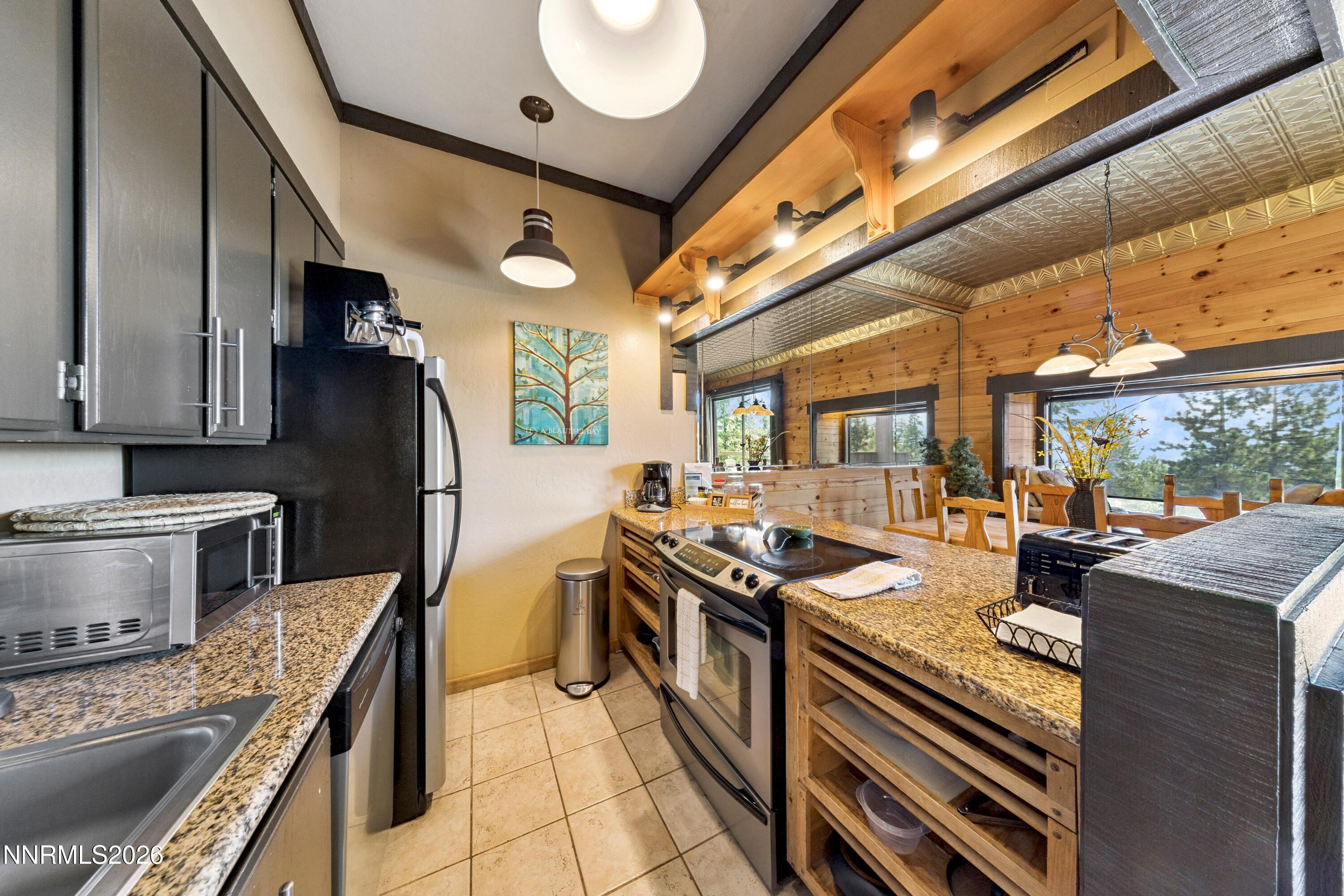 340 Quaking Aspen Lane A Property Photo 8