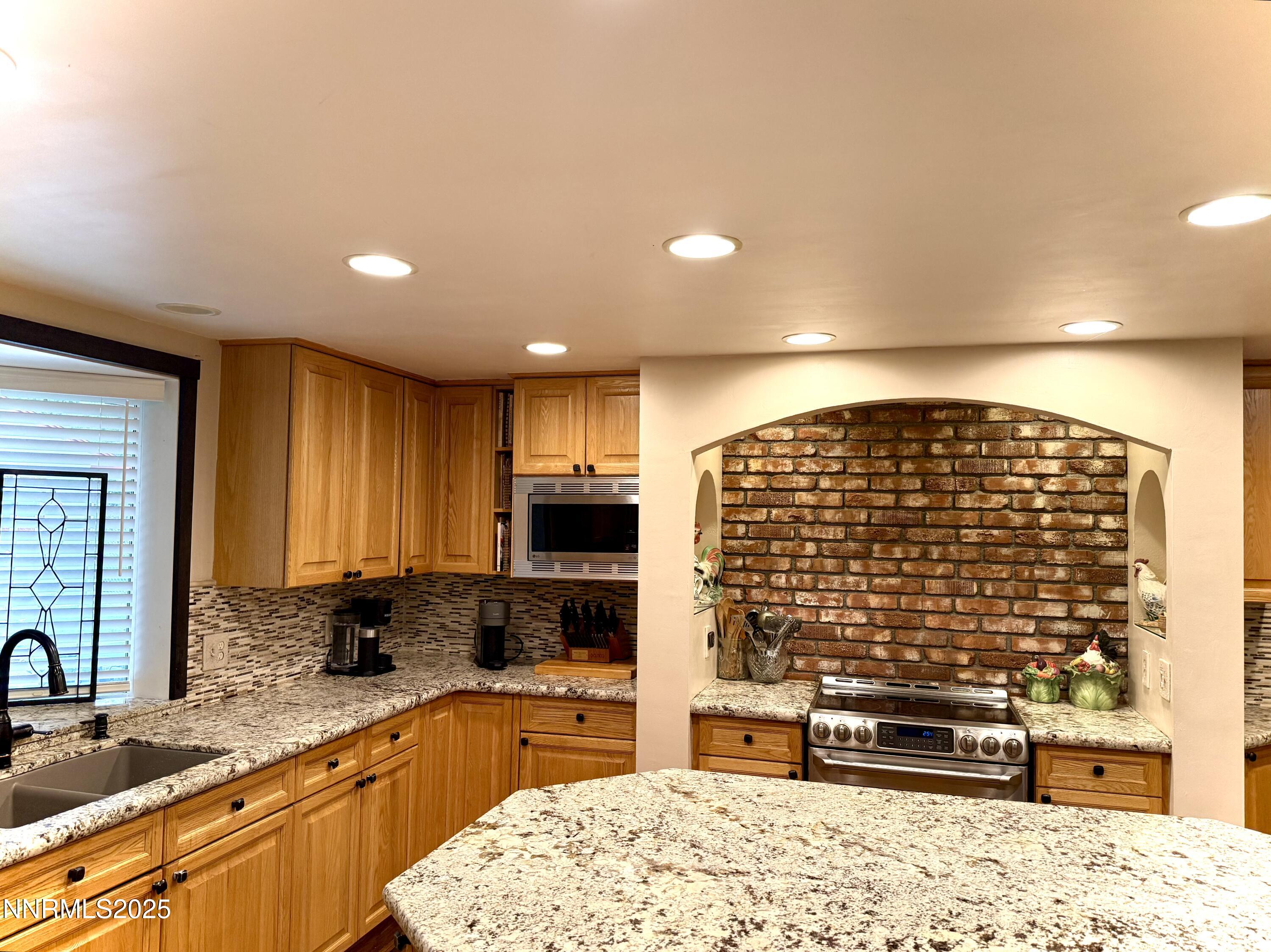 1616 Belarra Drive Property Photo 27