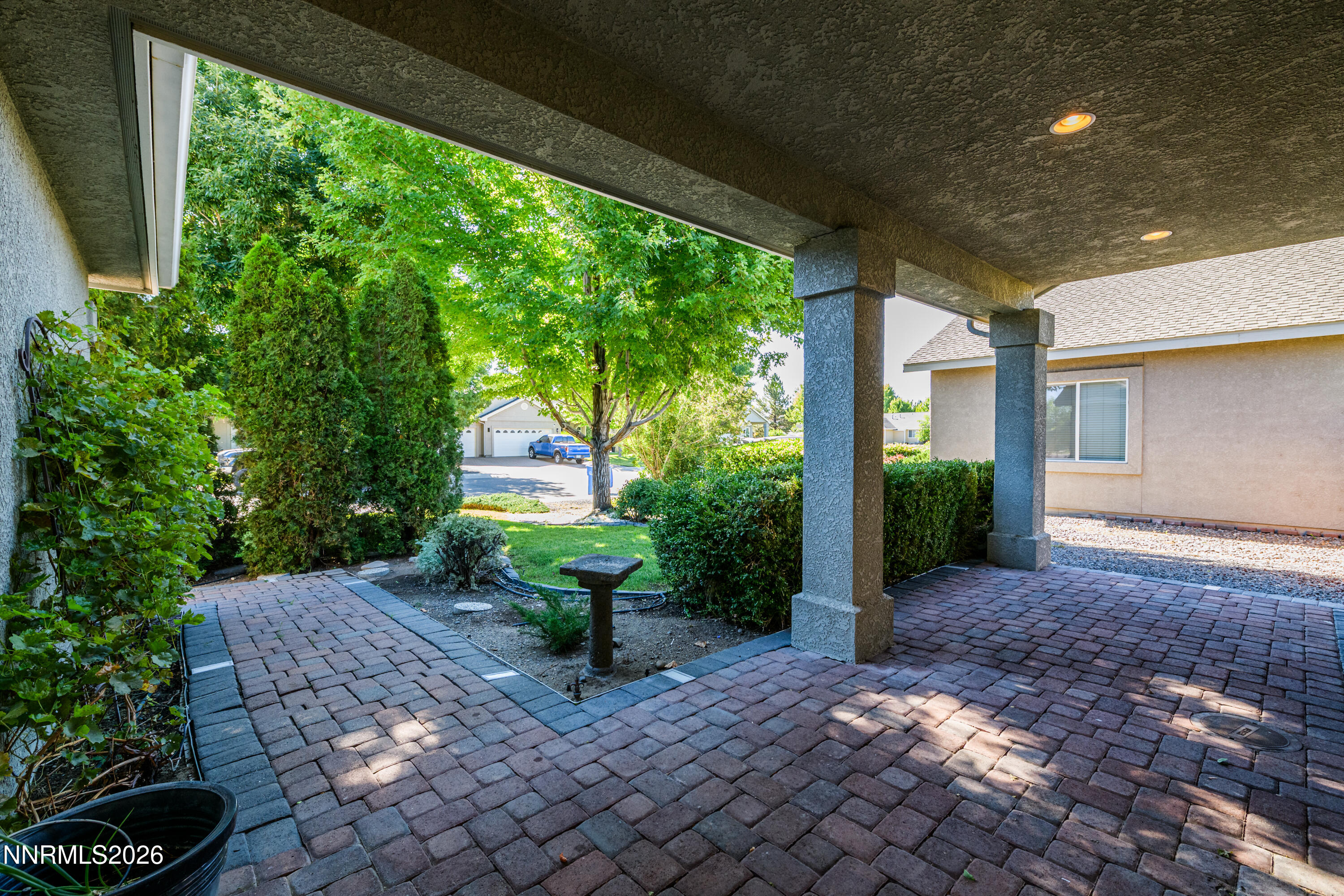 1482 Grendon Way Property Photo 4