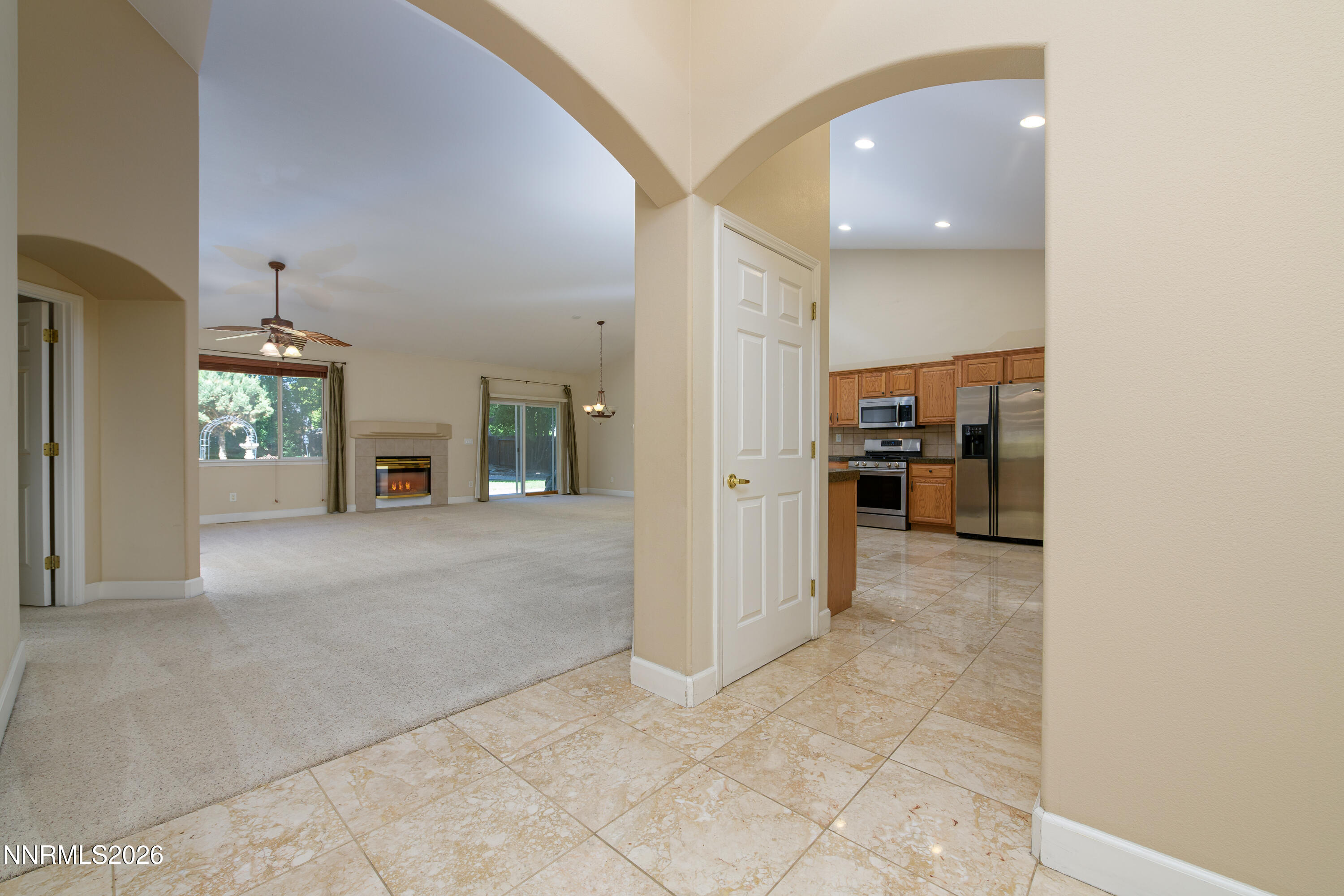 1482 Grendon Way Property Photo 9