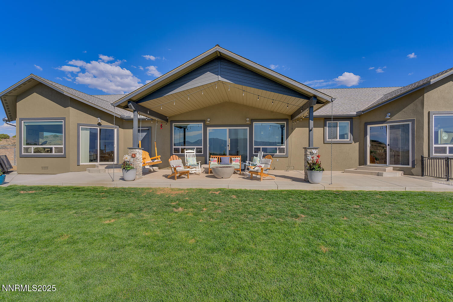 1281 Jo Lane Property Photo 4