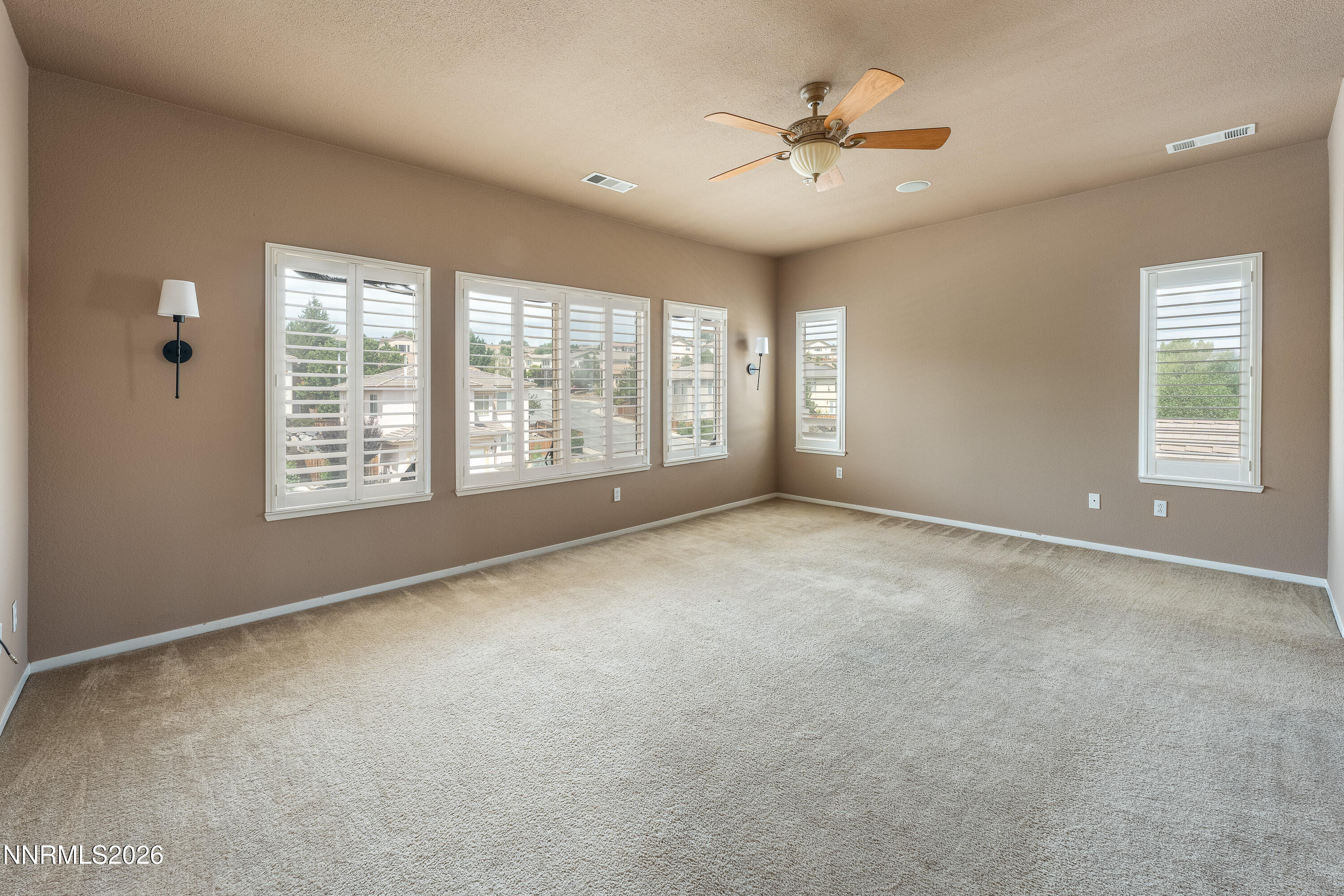 3270 Creekside Lane Property Photo 5