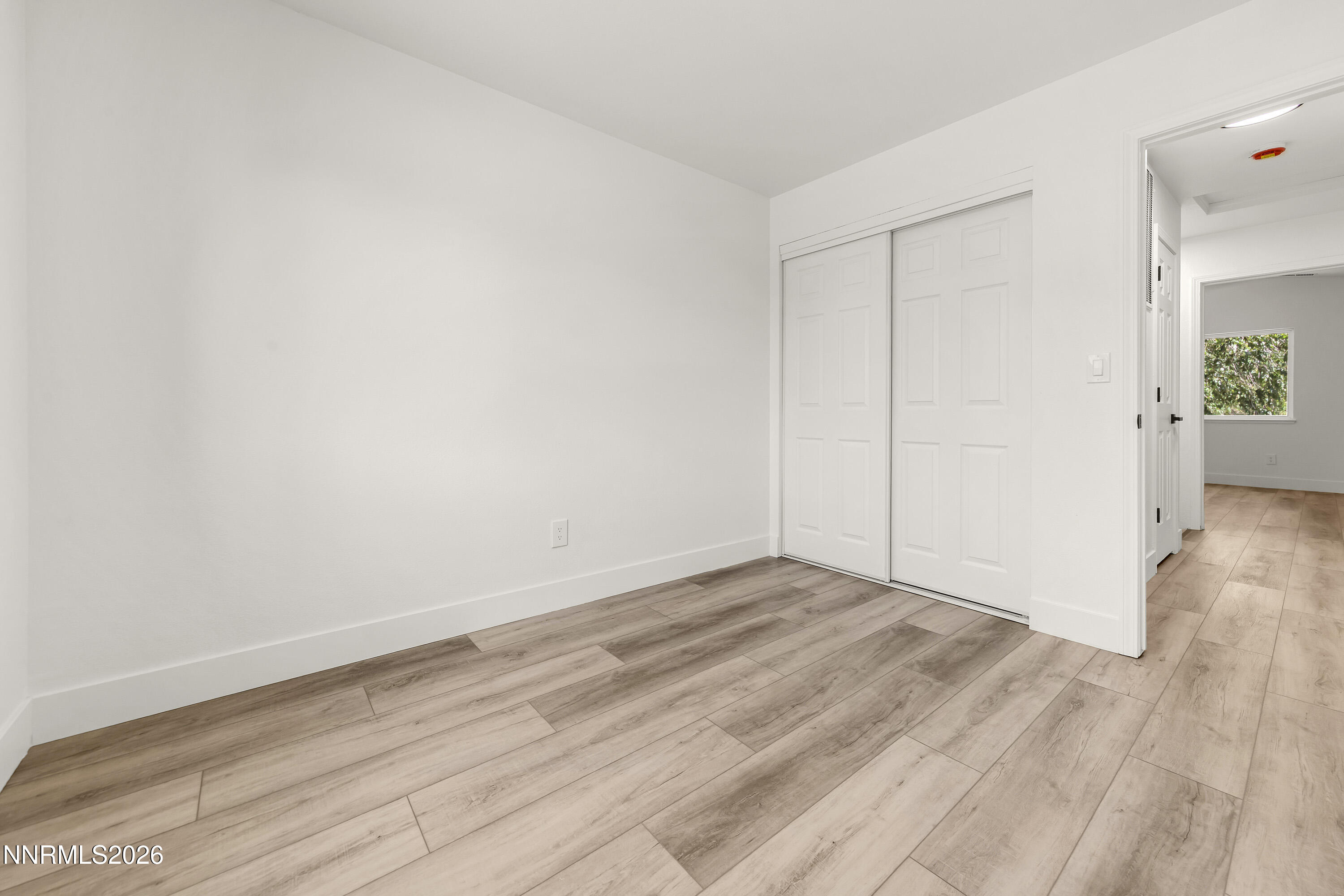 5689 Peach Court Property Photo 34
