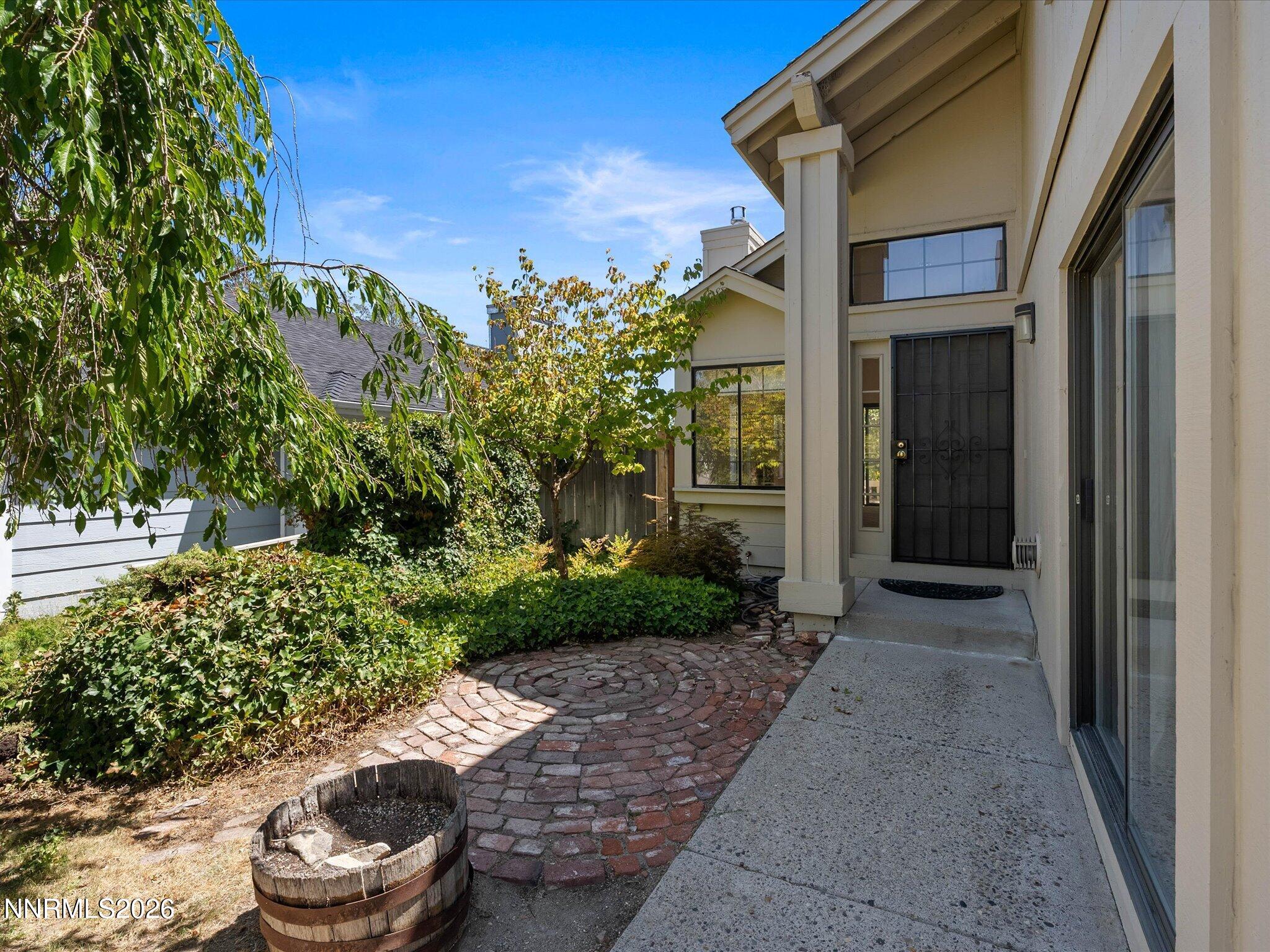 5966 Coyote Ridge Road Property Photo 3