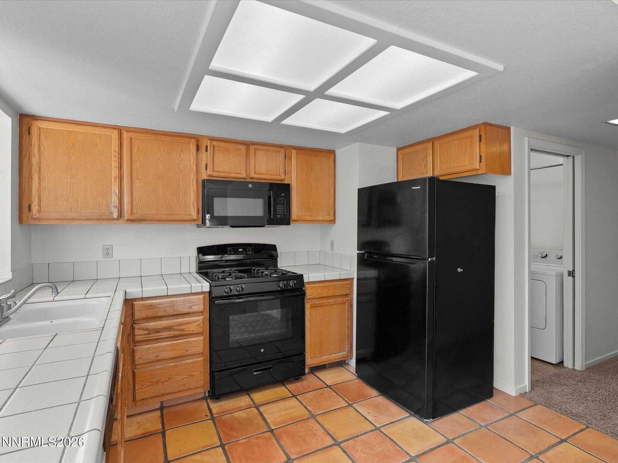 5966 Coyote Ridge Road Property Photo 10