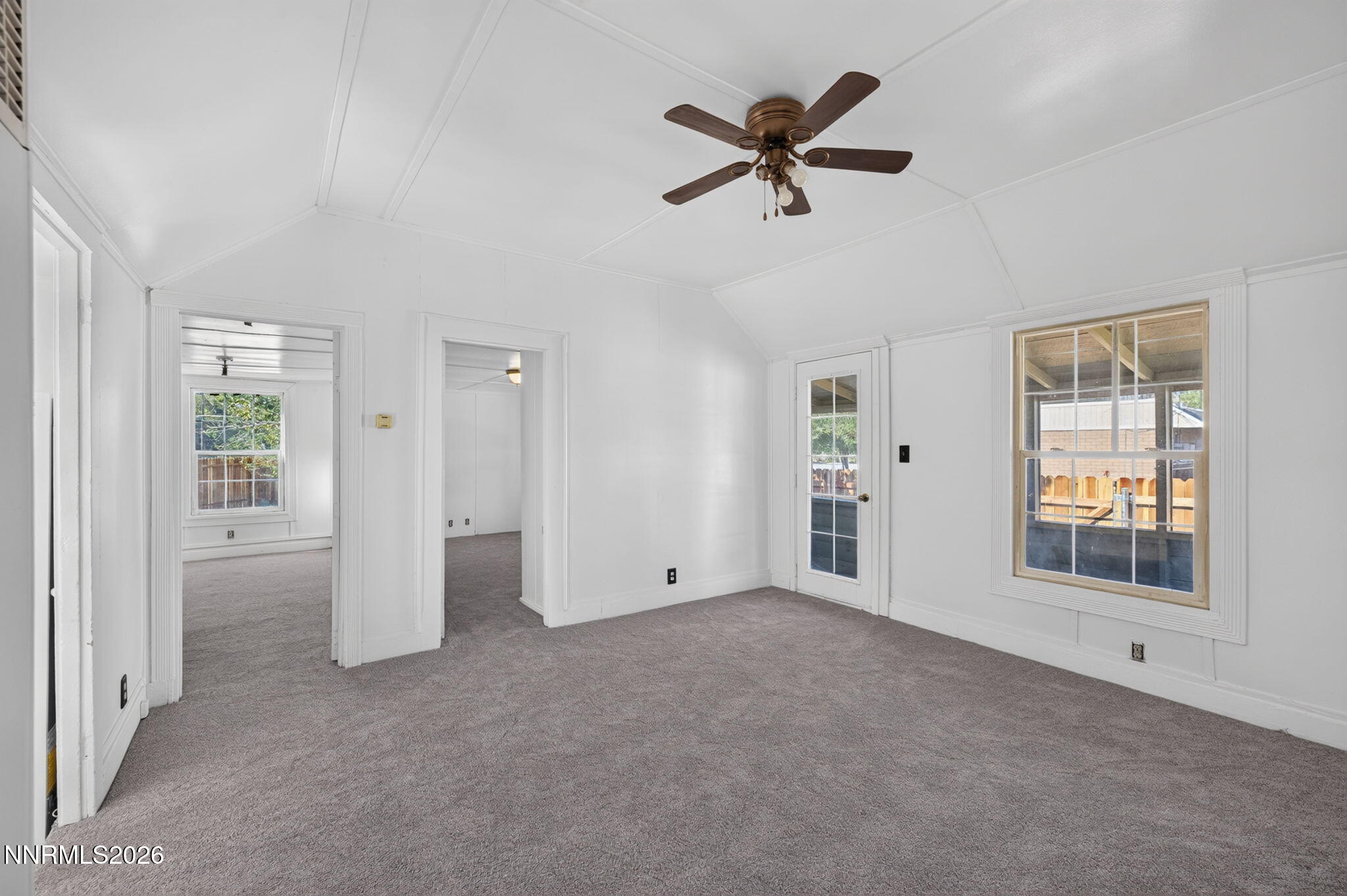 160 Gates Street Property Photo 6