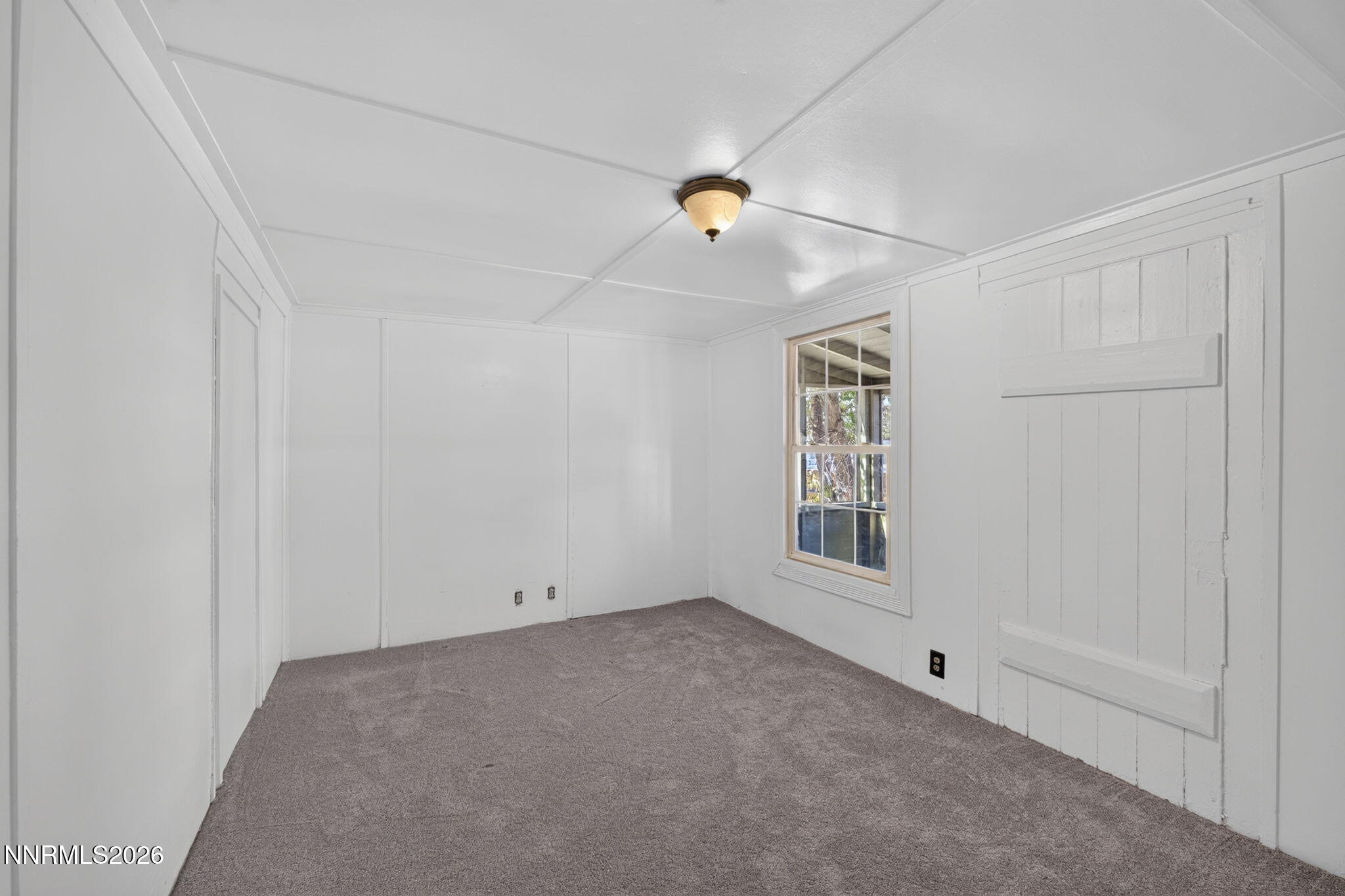 160 Gates Street Property Photo 15