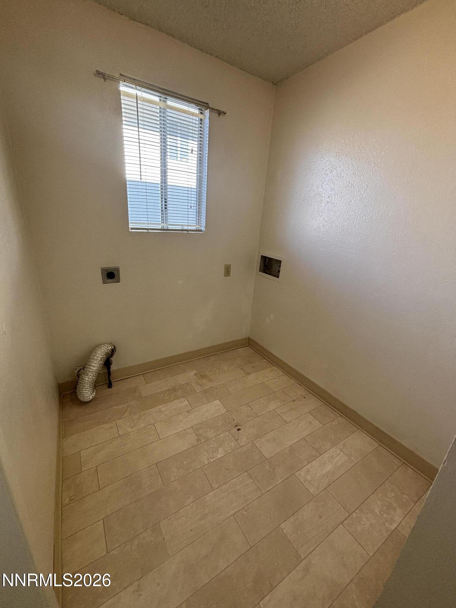 1400 N Edmonds Drive Property Photo 19