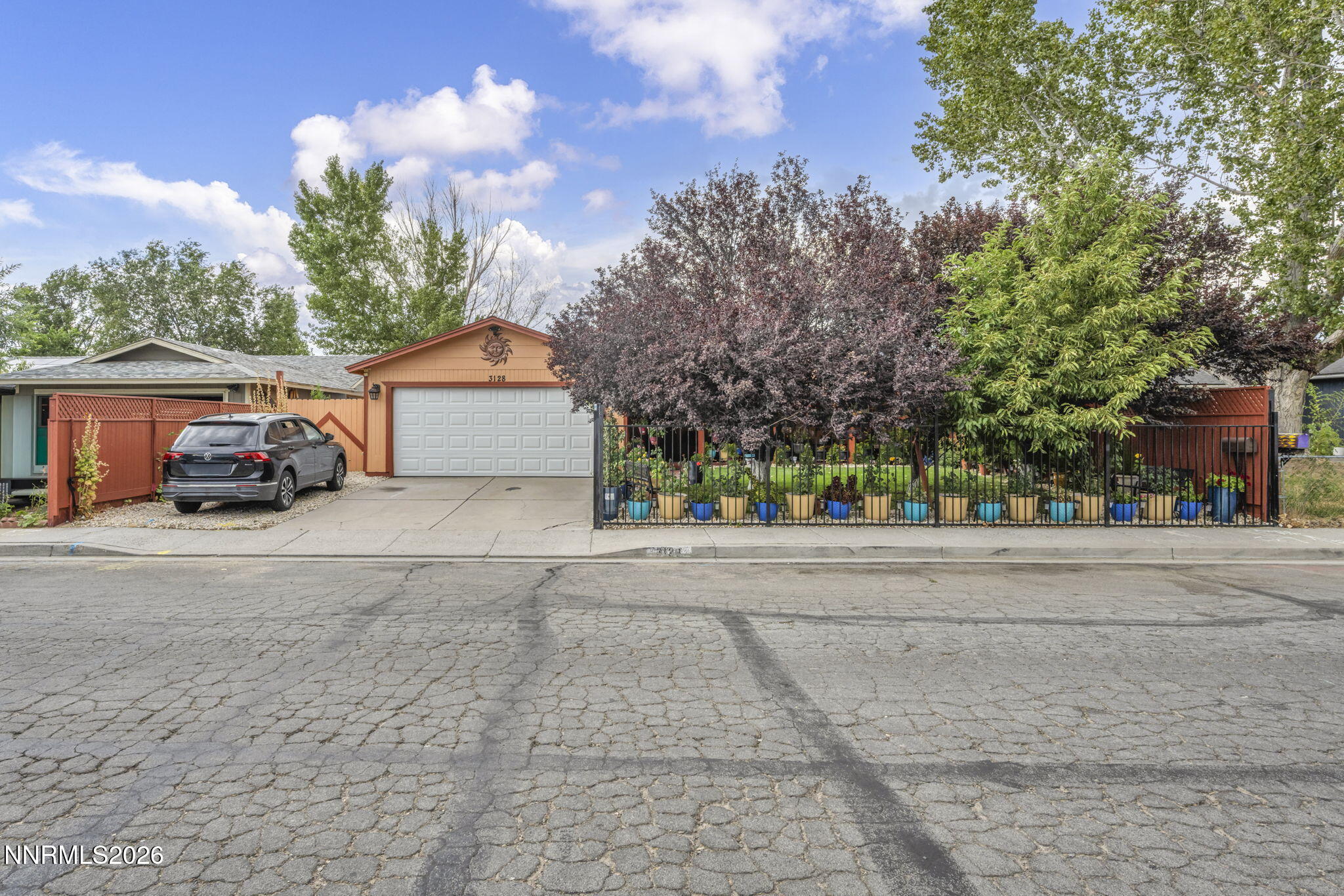 3128 Gordonia Drive Property Photo 2
