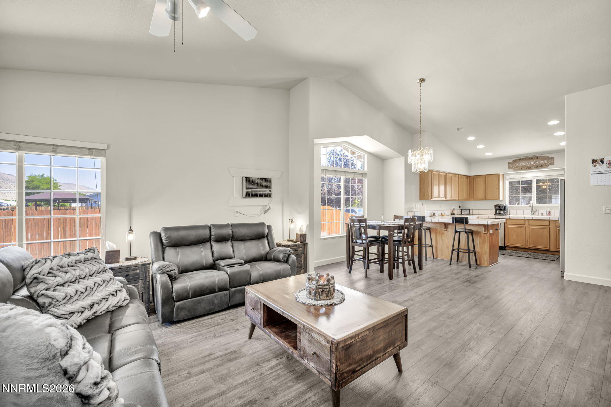 2279 Ruddy Way Property Photo 4
