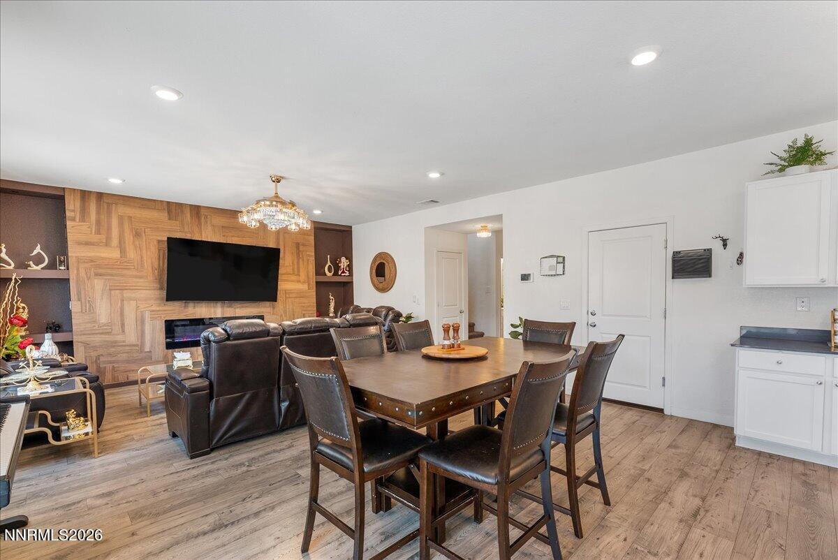 1377 Full Moon Way Property Photo 8