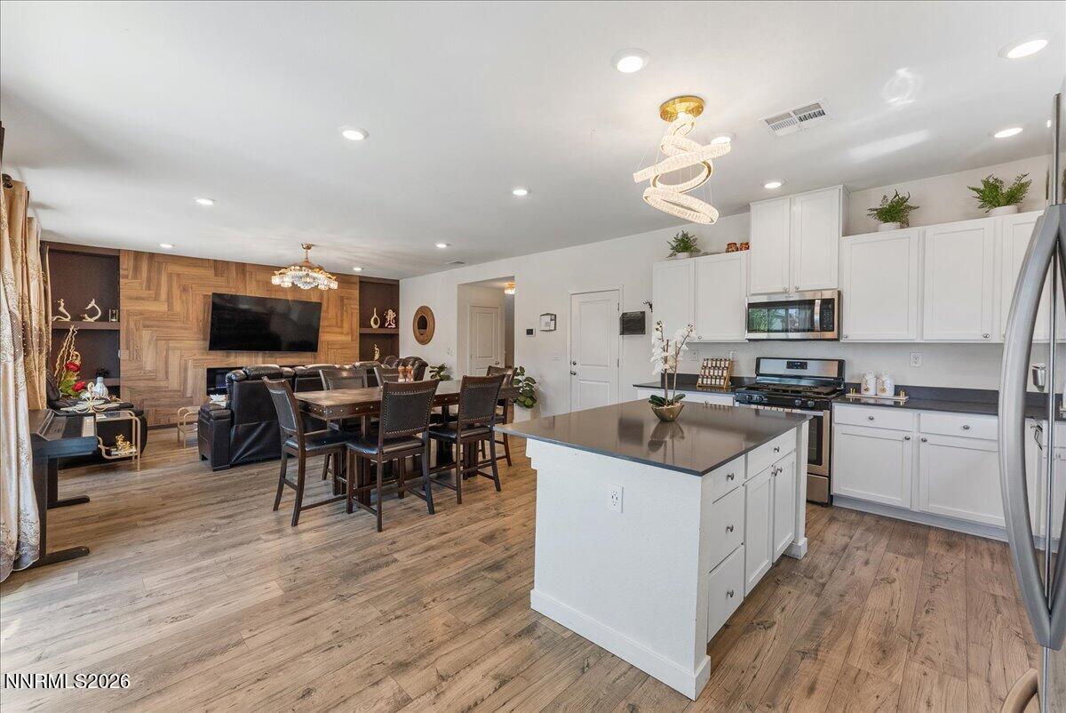 1377 Full Moon Way Property Photo 13