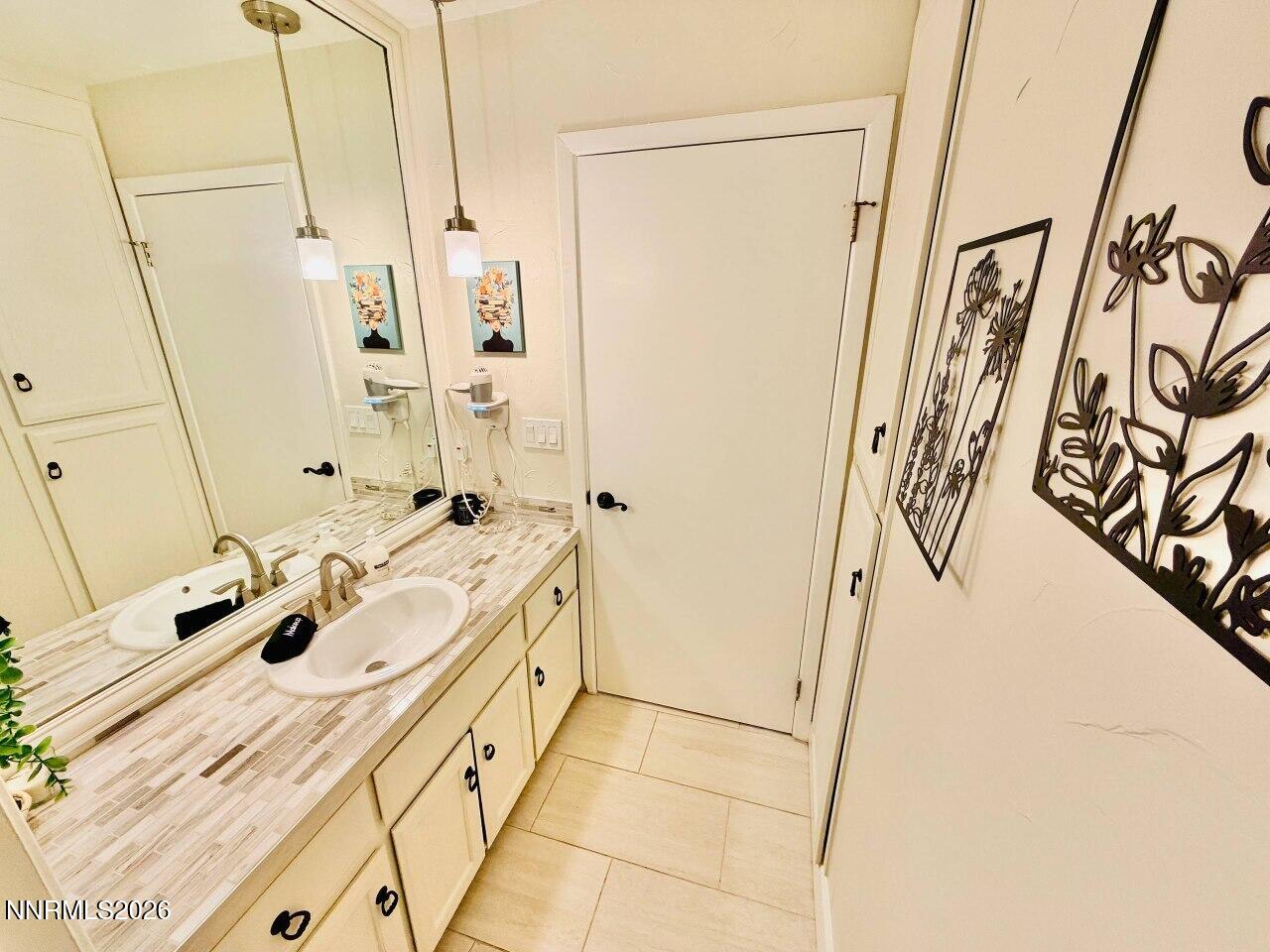 858 Lighthouse Court Property Photo 19
