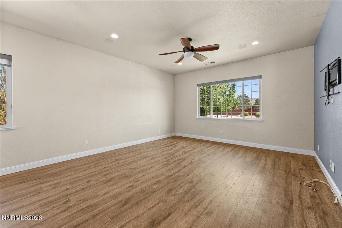 9585 Hayfield Drive Property Photo 12