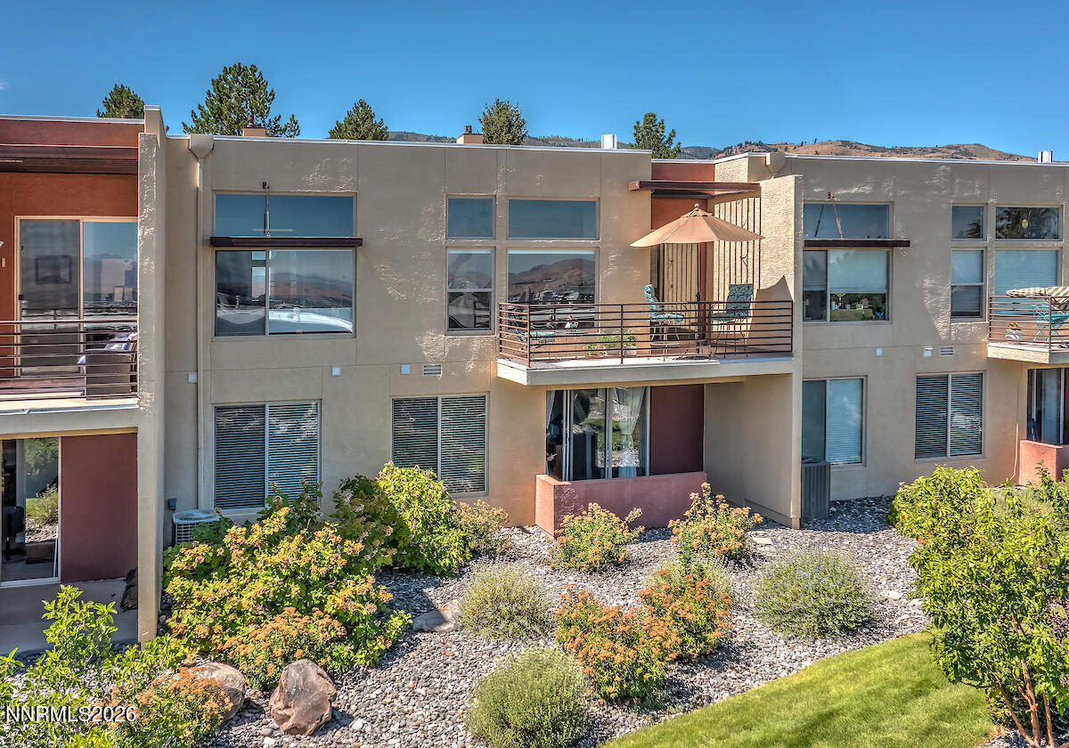 3345 Skyline Boulevard Property Photo 5
