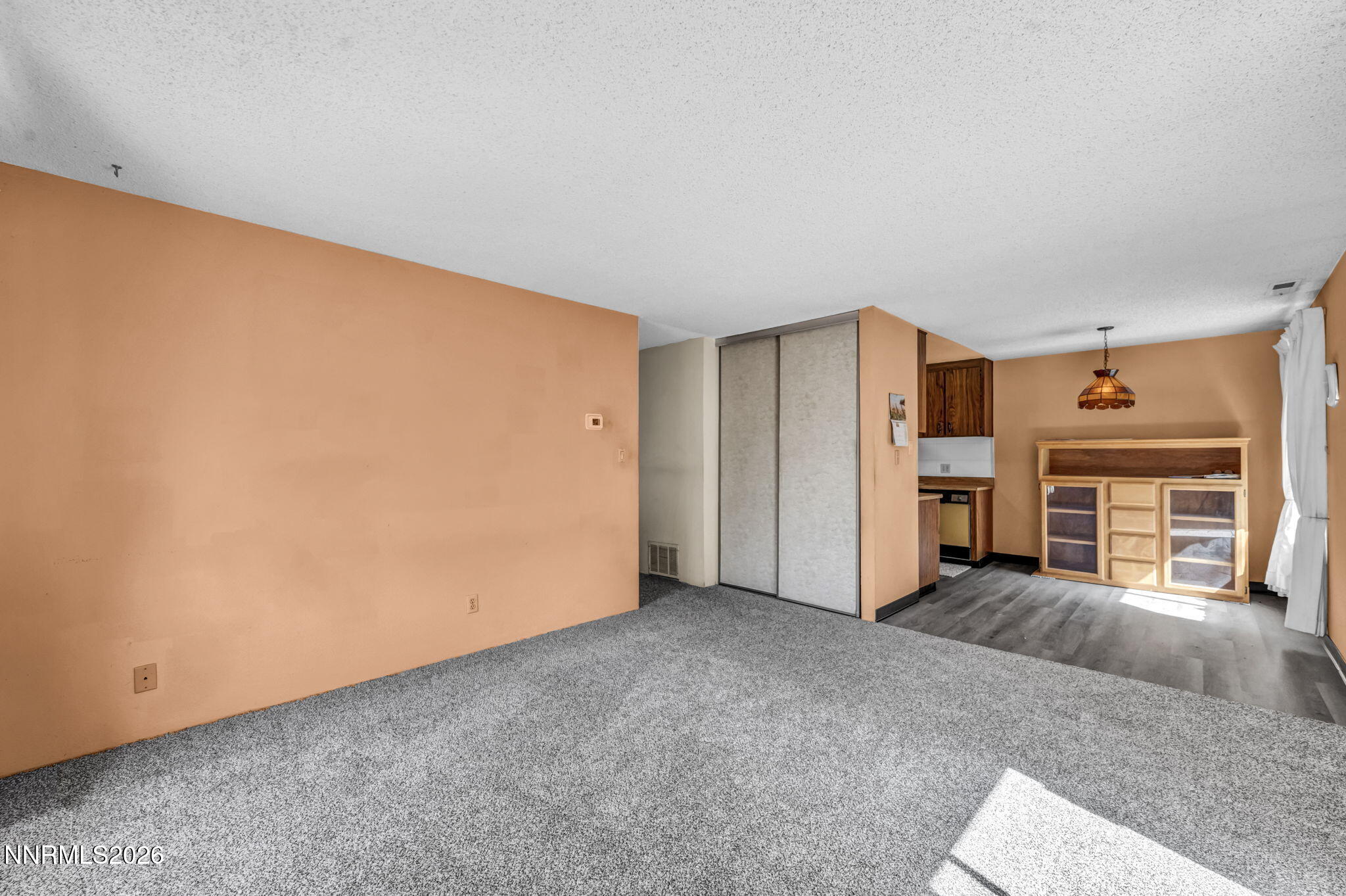 400 S Saliman Road Apt 86 Property Photo 12