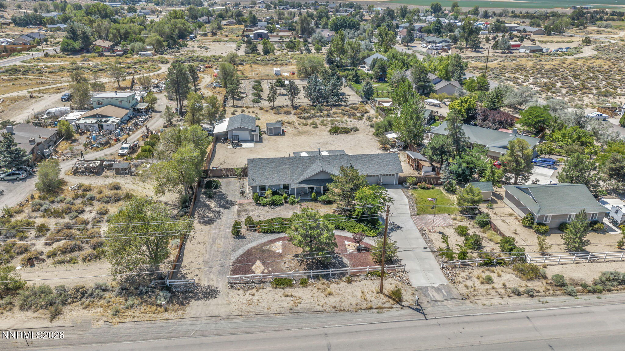 1641 Johnson Lane Property Photo 4