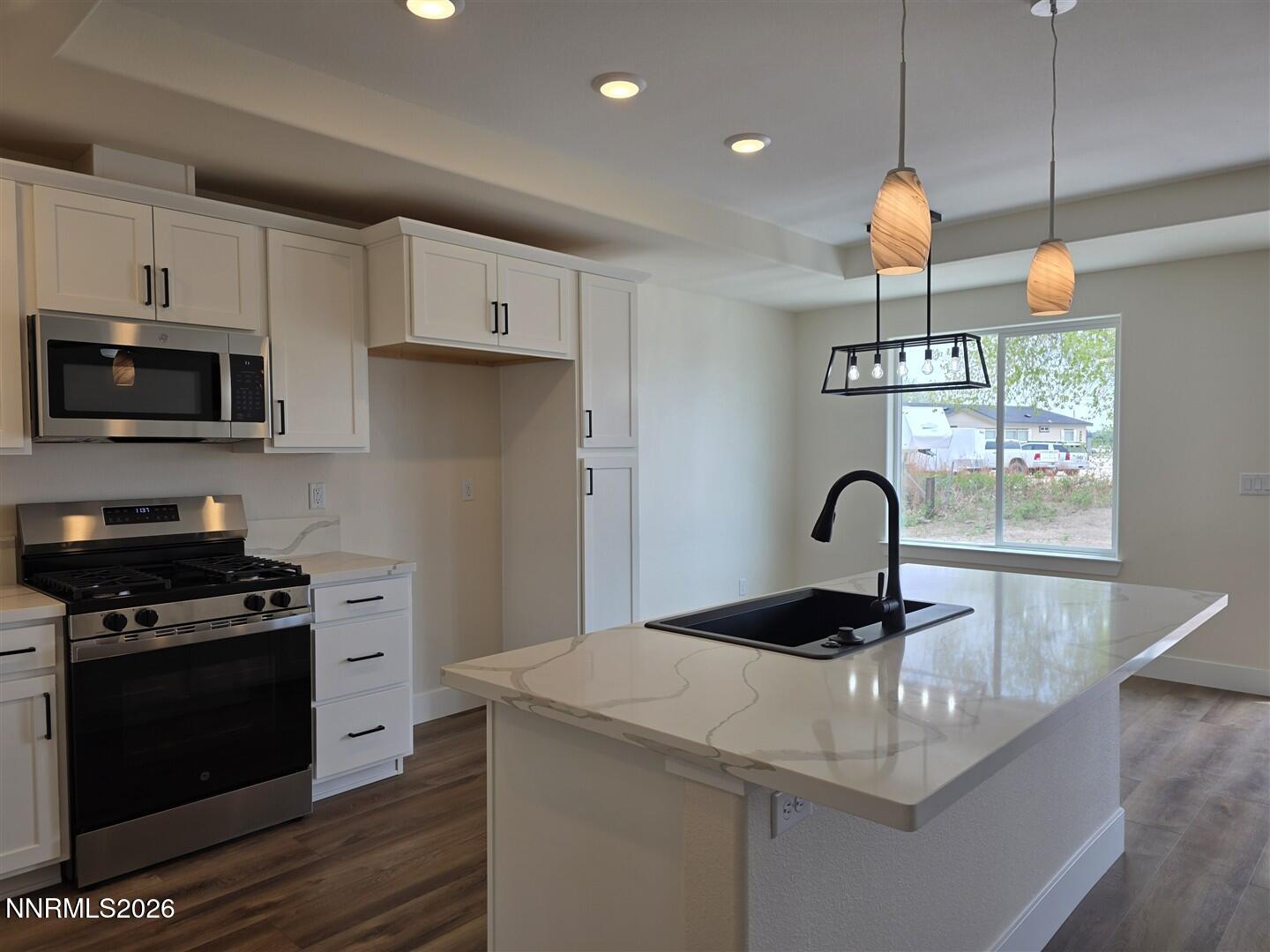 200 Pinion Pine Court Property Photo 5