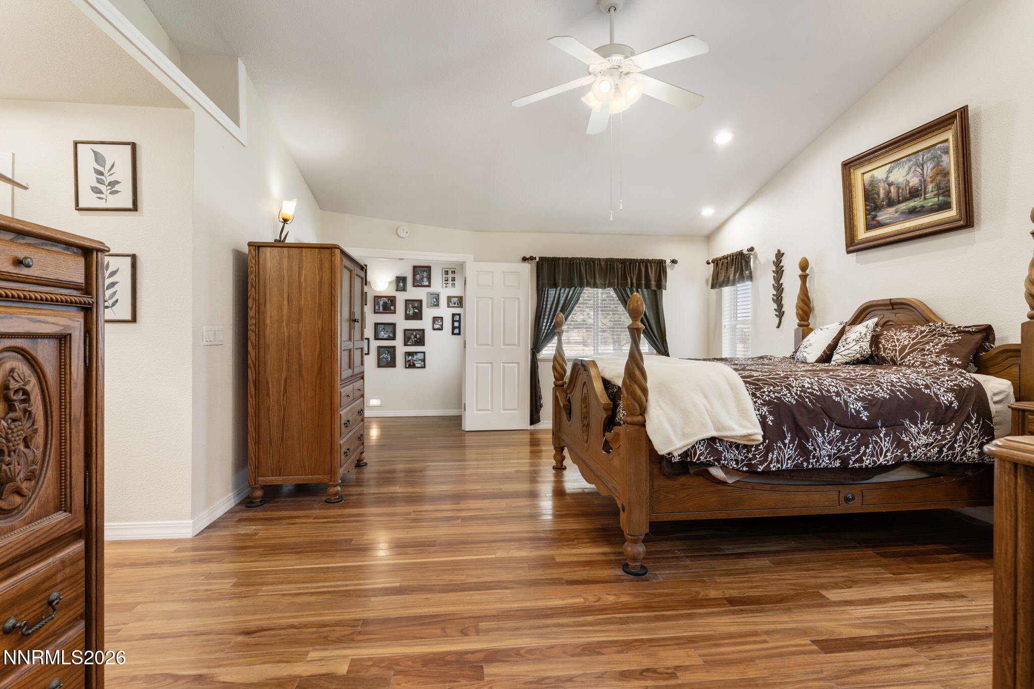 206 Gold Creek Drive Property Photo 33