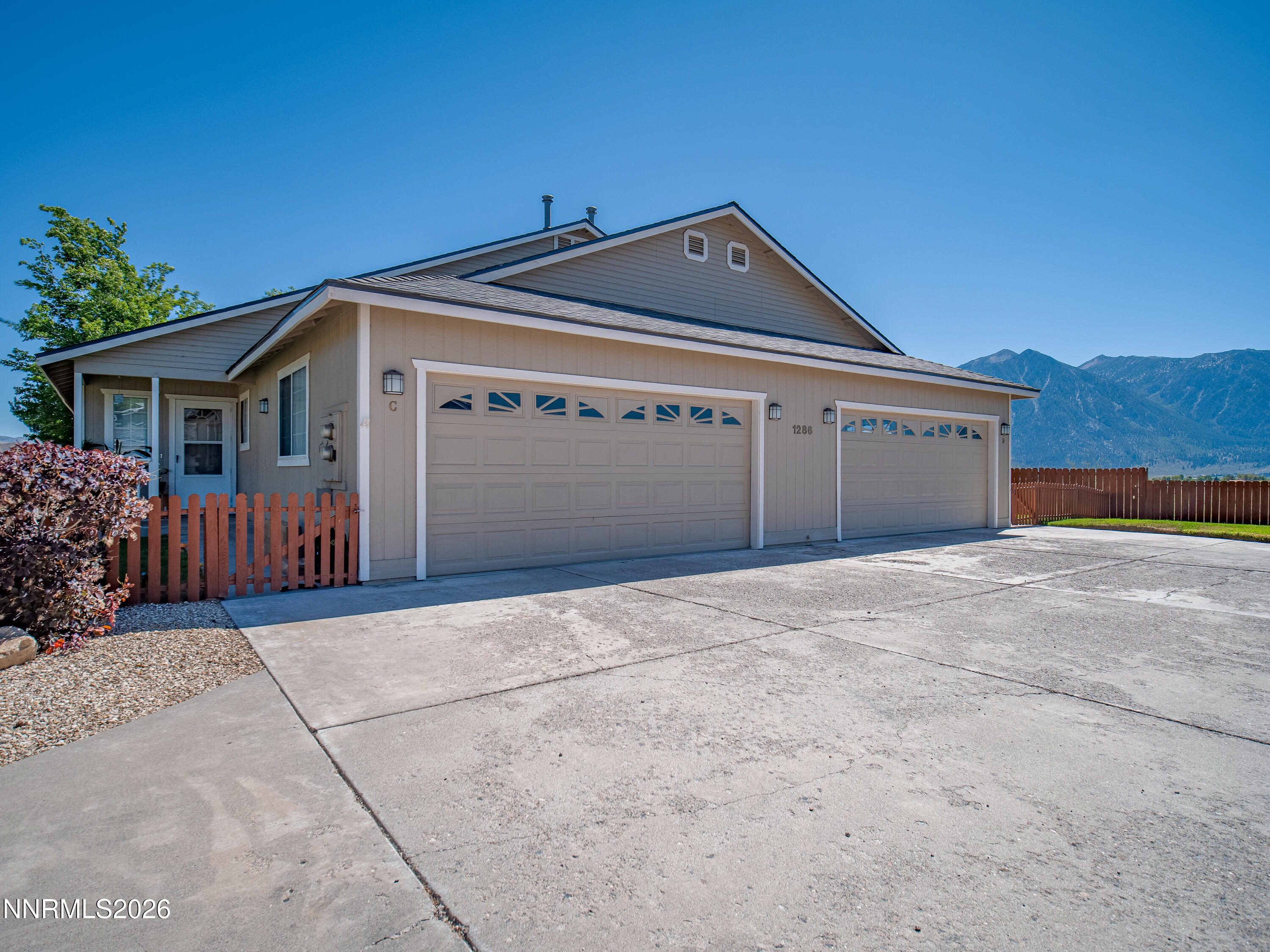 1286 Chardonnay Drive Property Photo 3