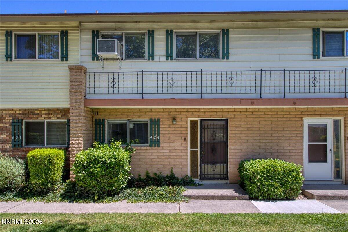 424 Smithridge Park Property Photo 1