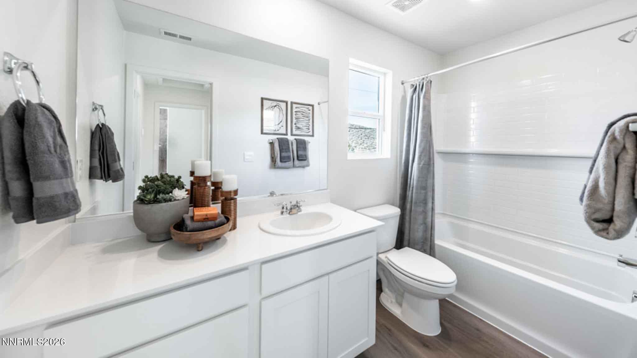 8314 Violet Oak Drive Property Photo 15