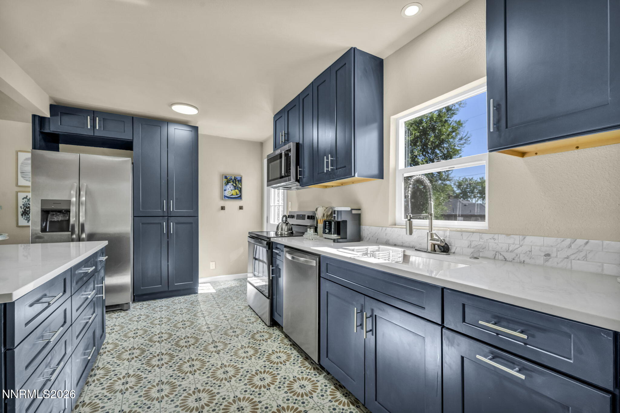 1678 Ordway Avenue Property Photo 4