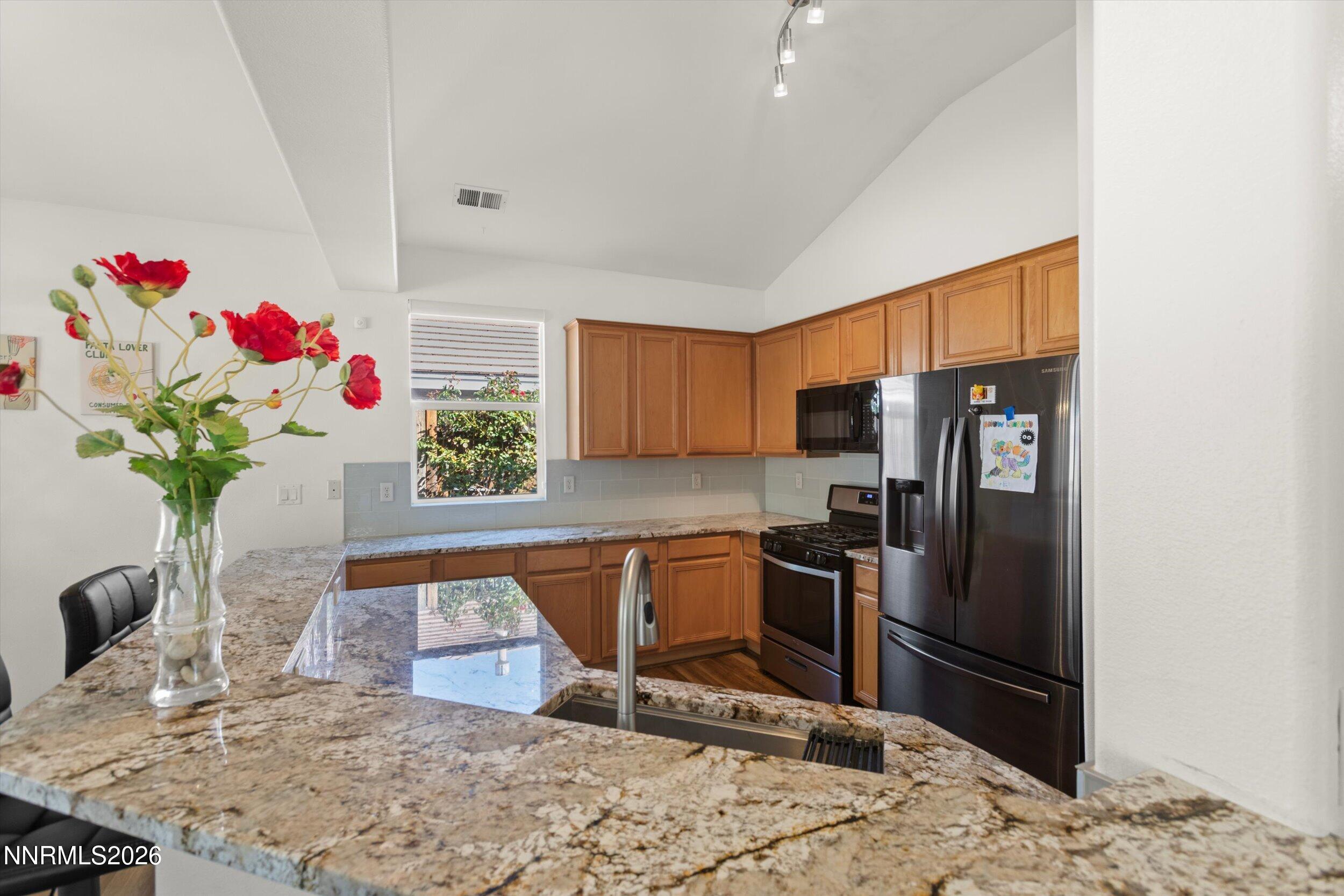 9745 Ripple Way Property Photo 10