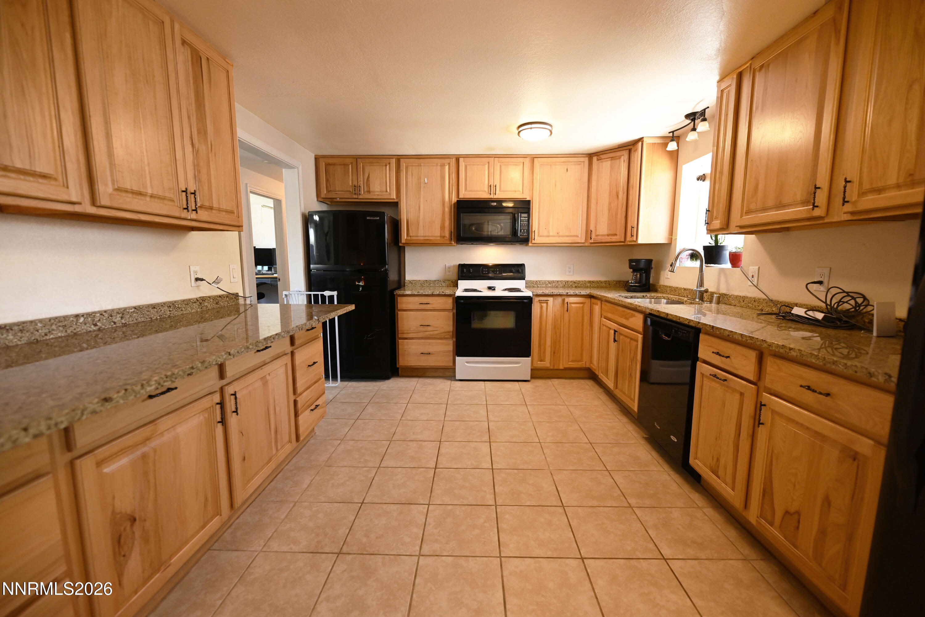 210 Willow Drive Property Photo 12