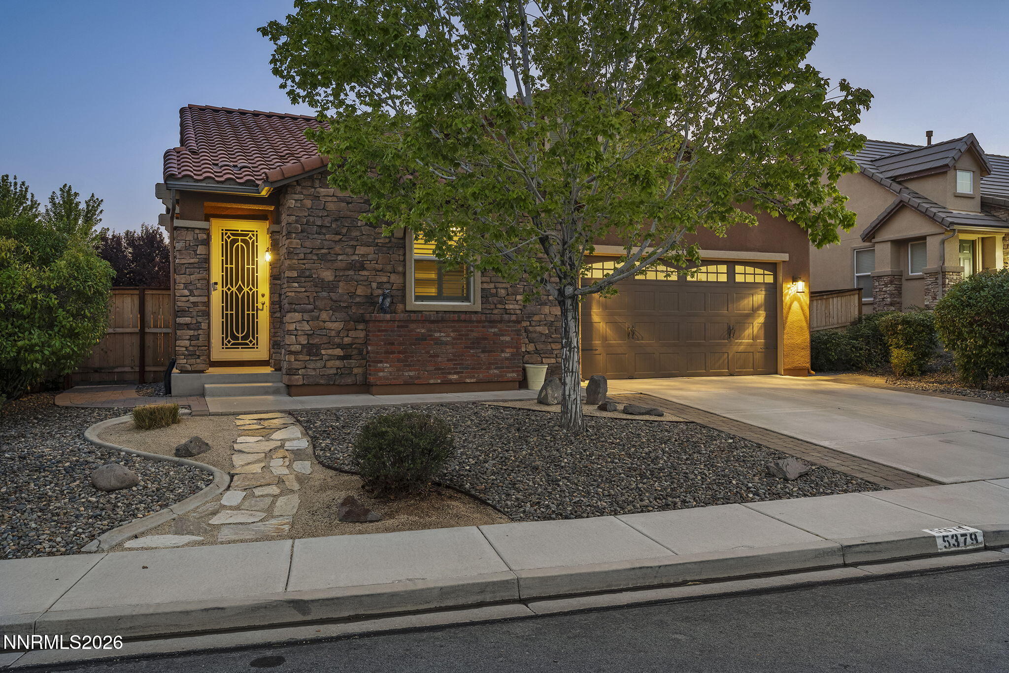5379 Desertstone Drive Property Photo 2