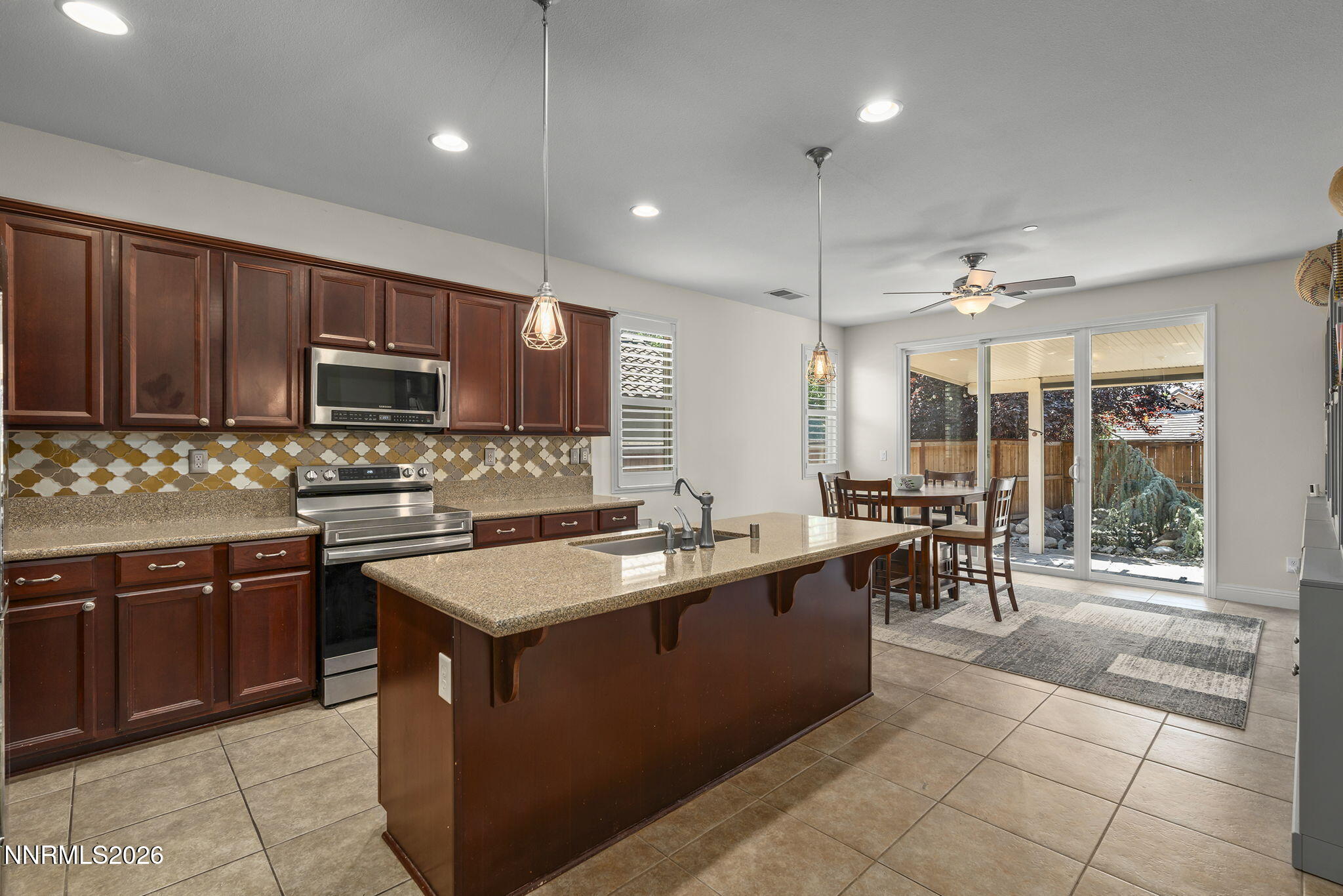 5379 Desertstone Drive Property Photo 8