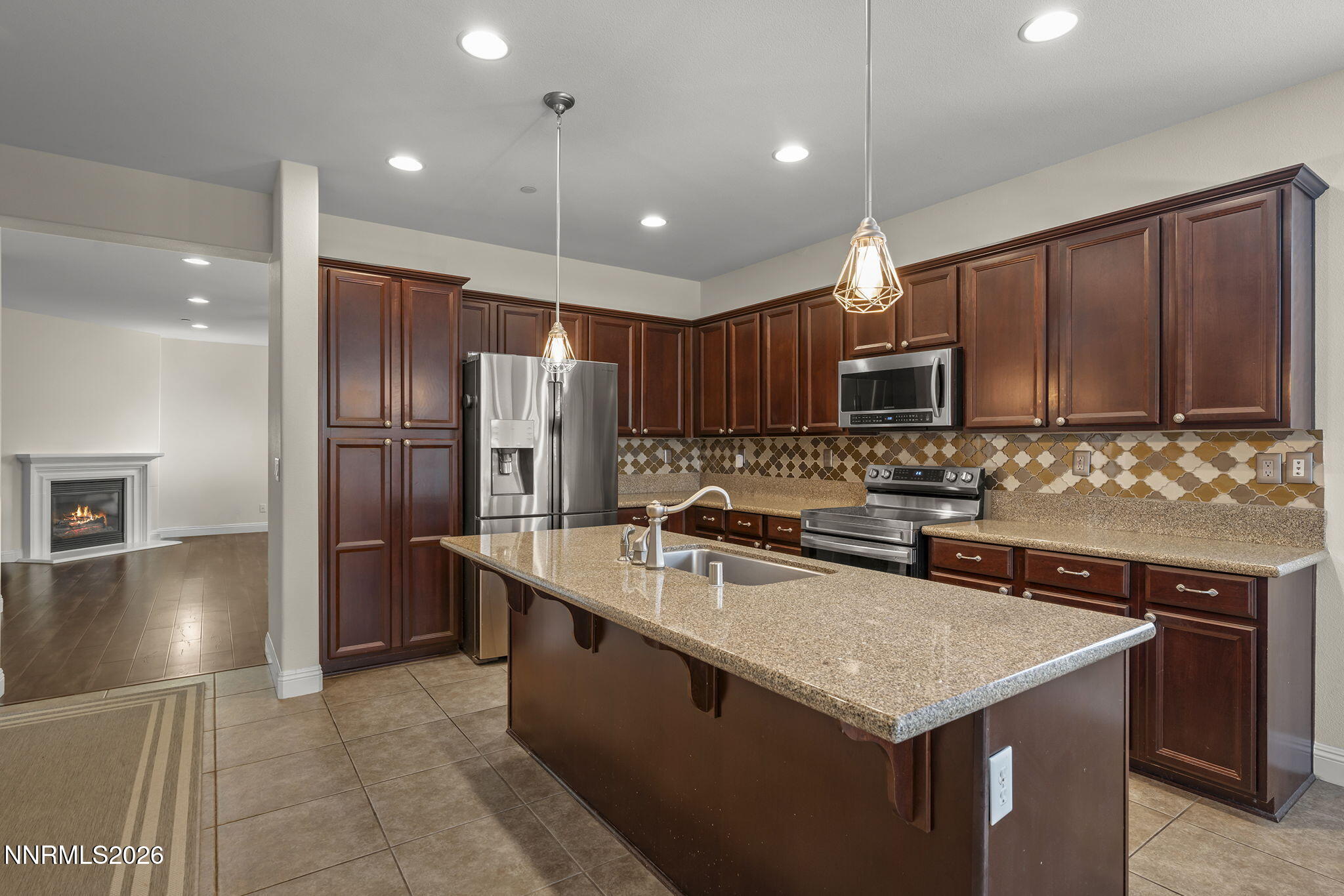 5379 Desertstone Drive Property Photo 9