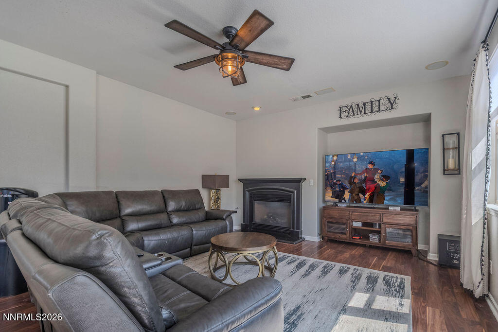 7806 Fire Opal Lane Property Photo 12