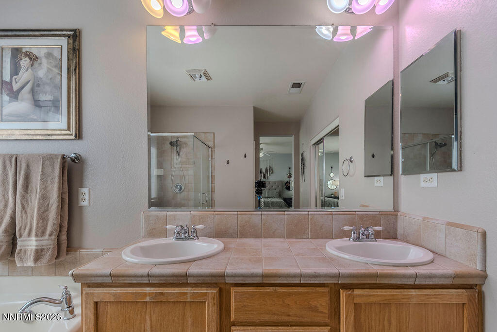 7806 Fire Opal Lane Property Photo 27