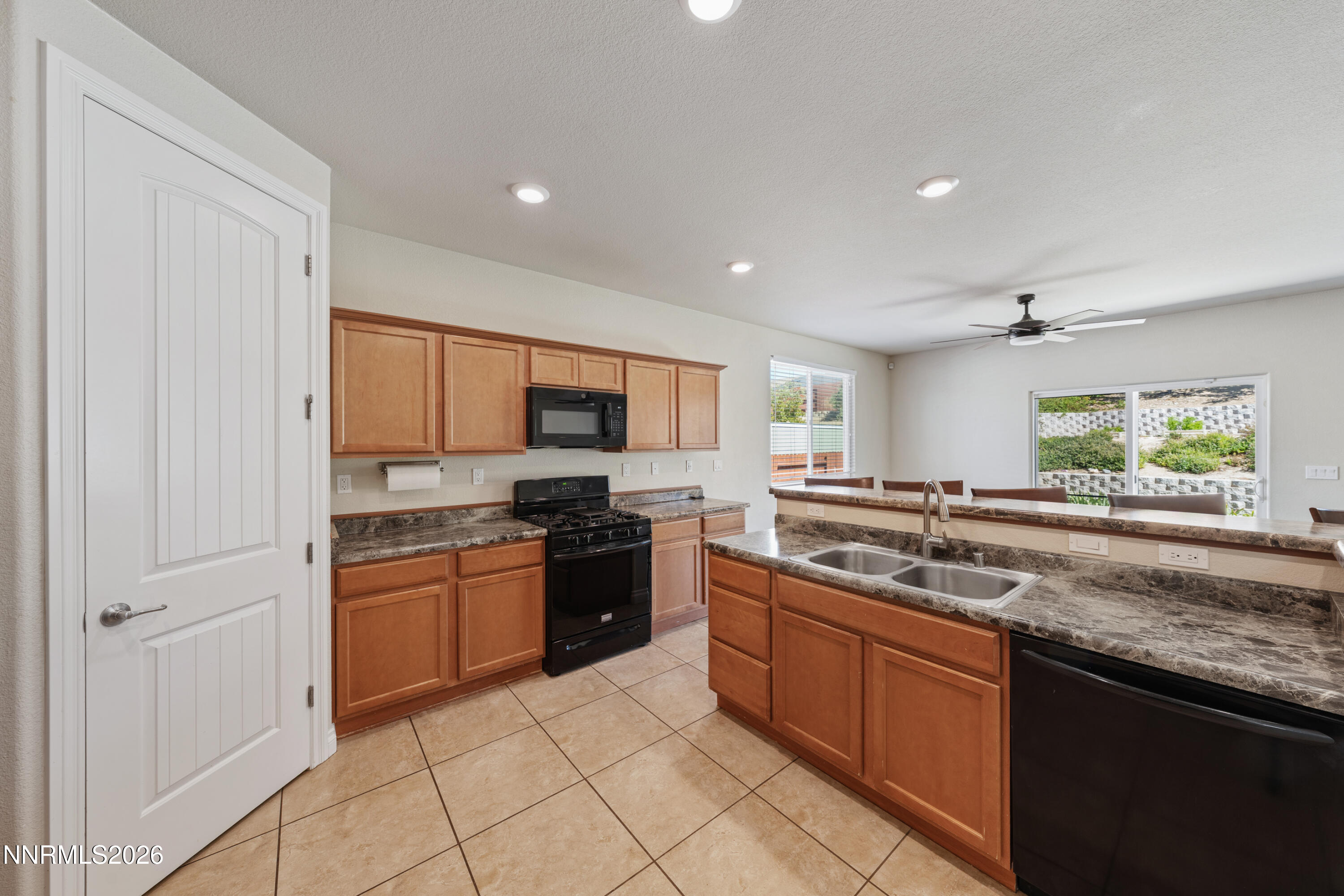 18212 Polar Bear Court Property Photo 6
