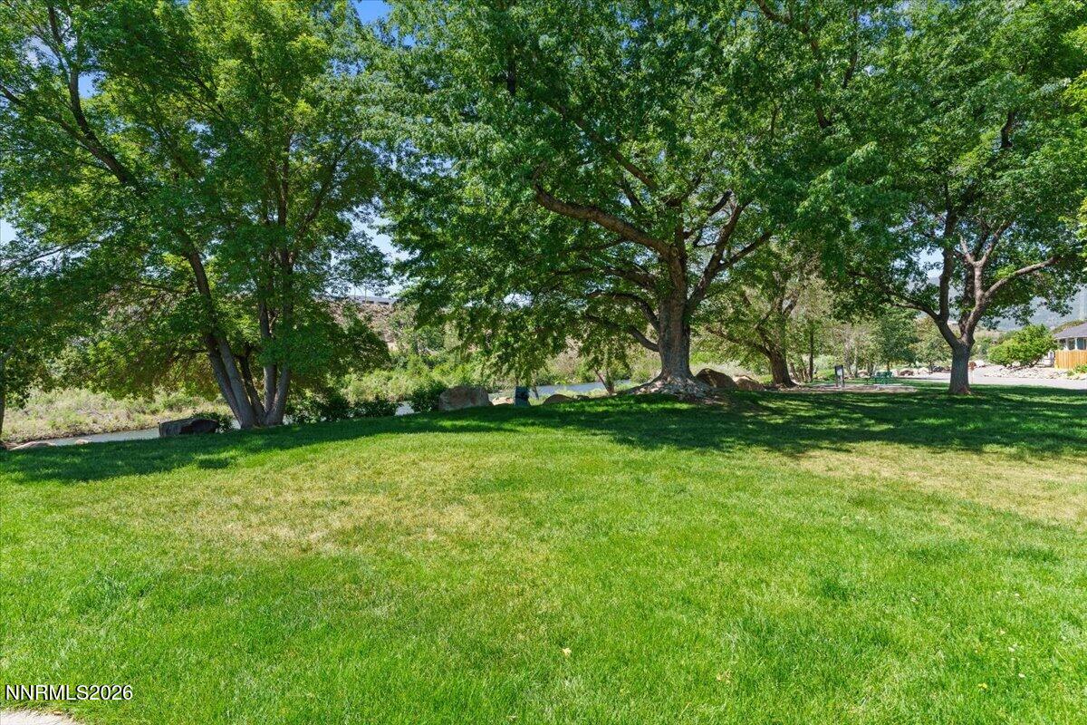 1960 Stoneridge Drive Property Photo 55