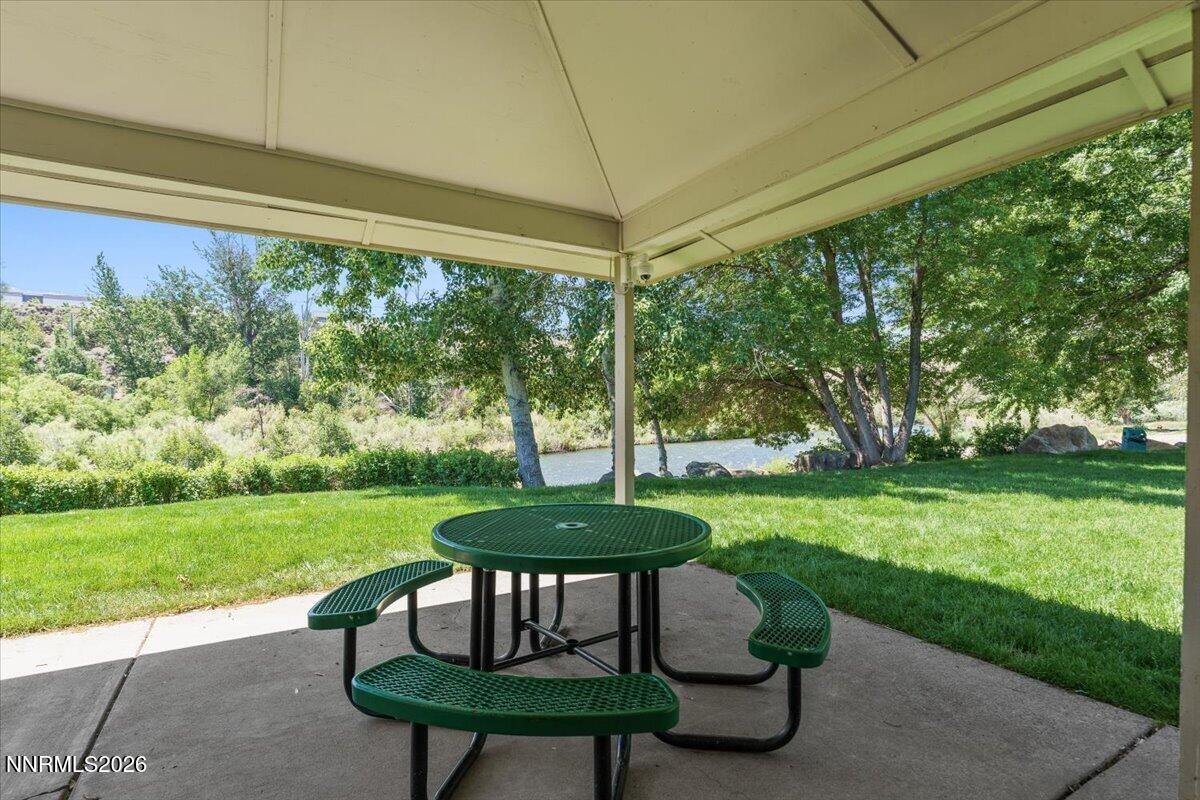 1960 Stoneridge Drive Property Photo 56