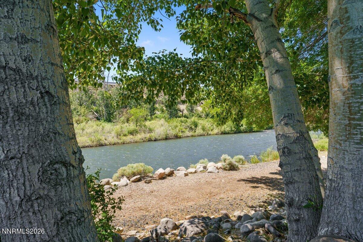 1960 Stoneridge Drive Property Photo 57