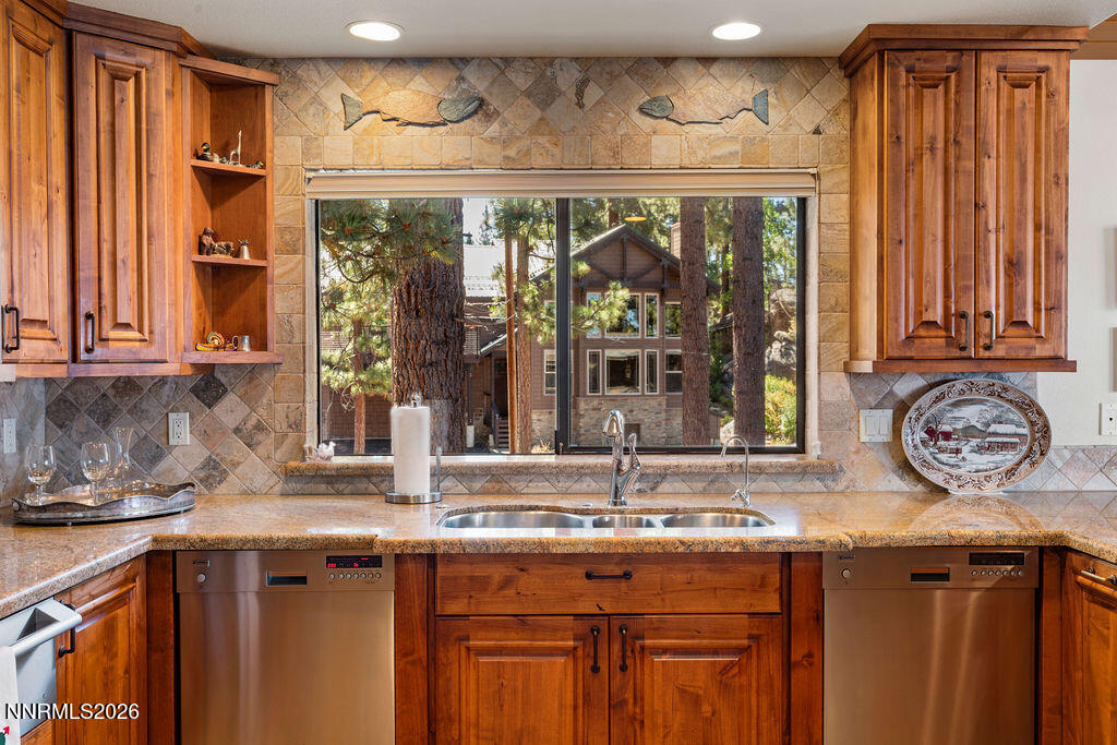260010143 Property Photo 11
