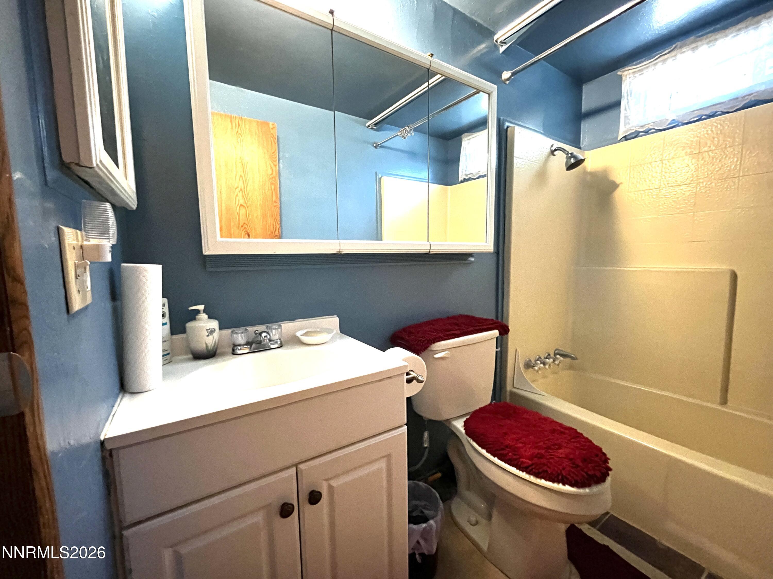 580 Magnolia Way Property Photo 4