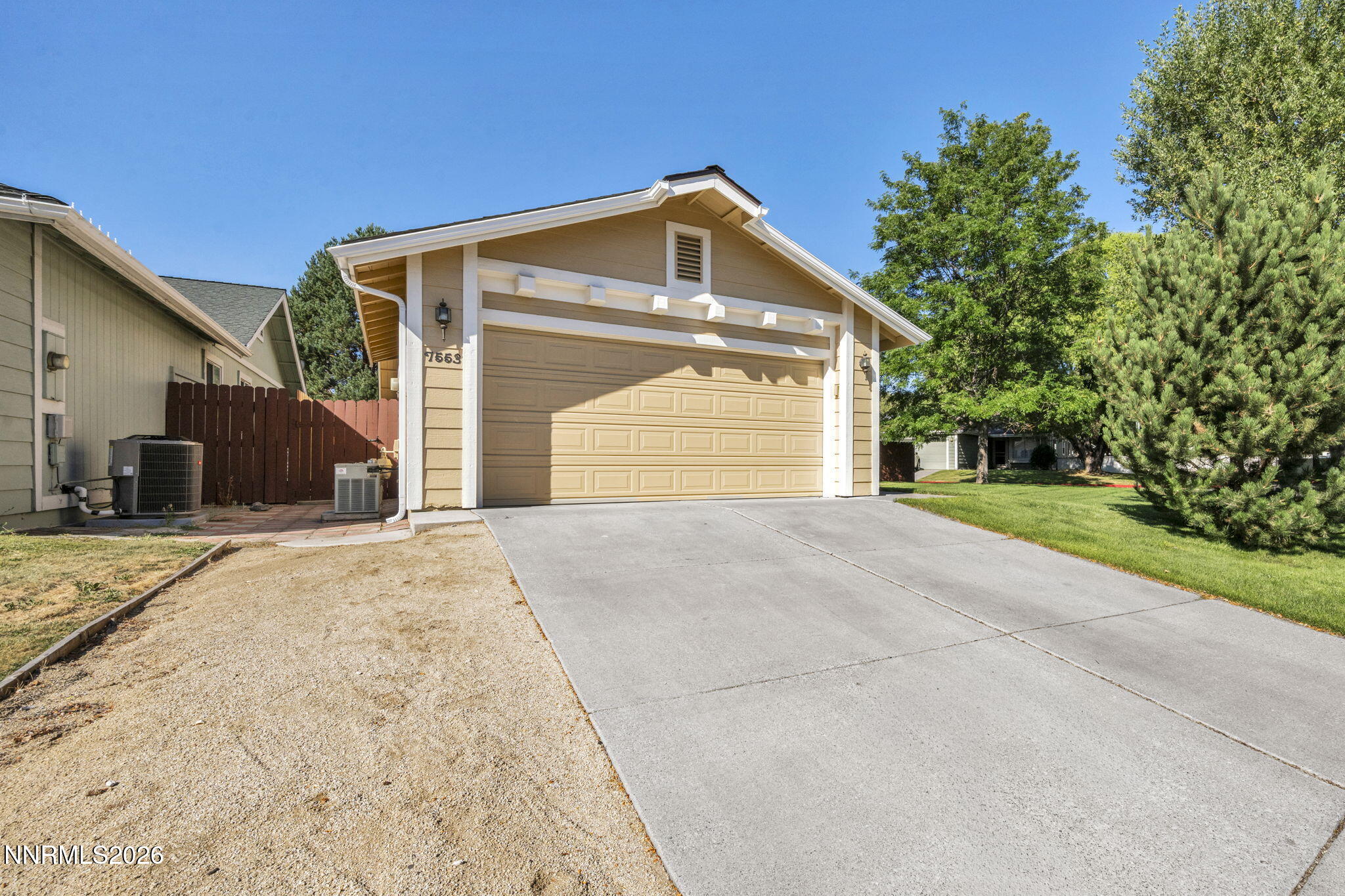7553 Water View Way Property Photo 4