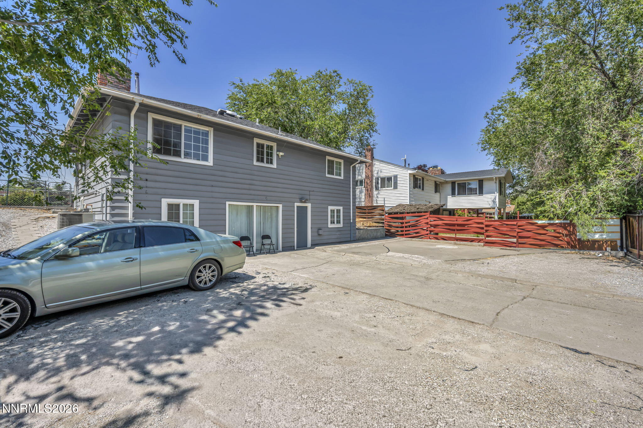 1130 Evans Avenue Property Photo 6