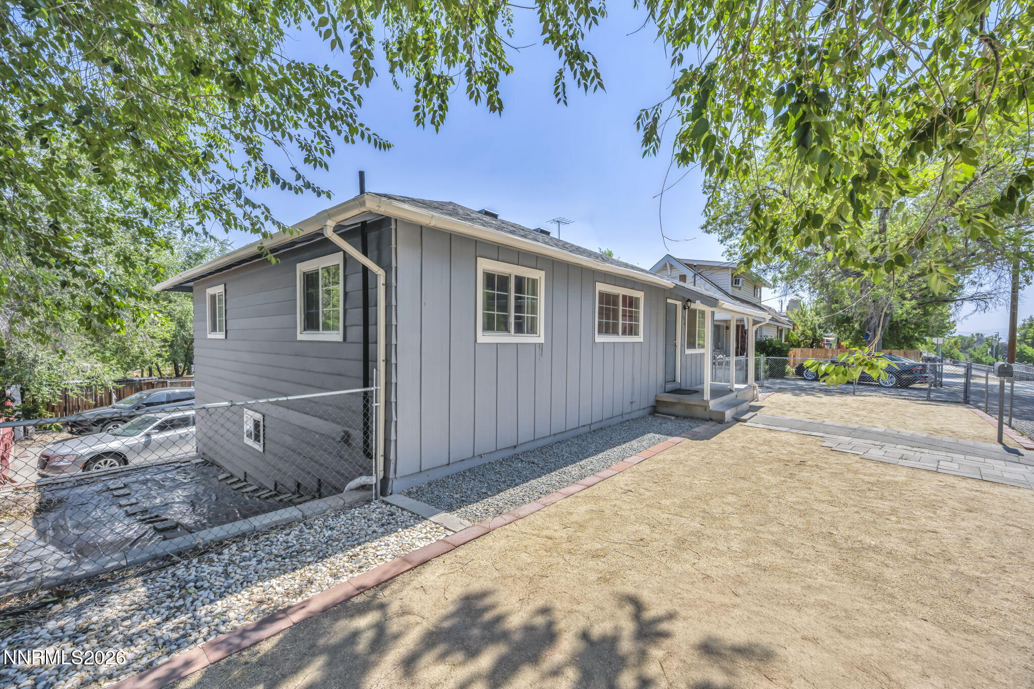 1130 Evans Avenue Property Photo 13