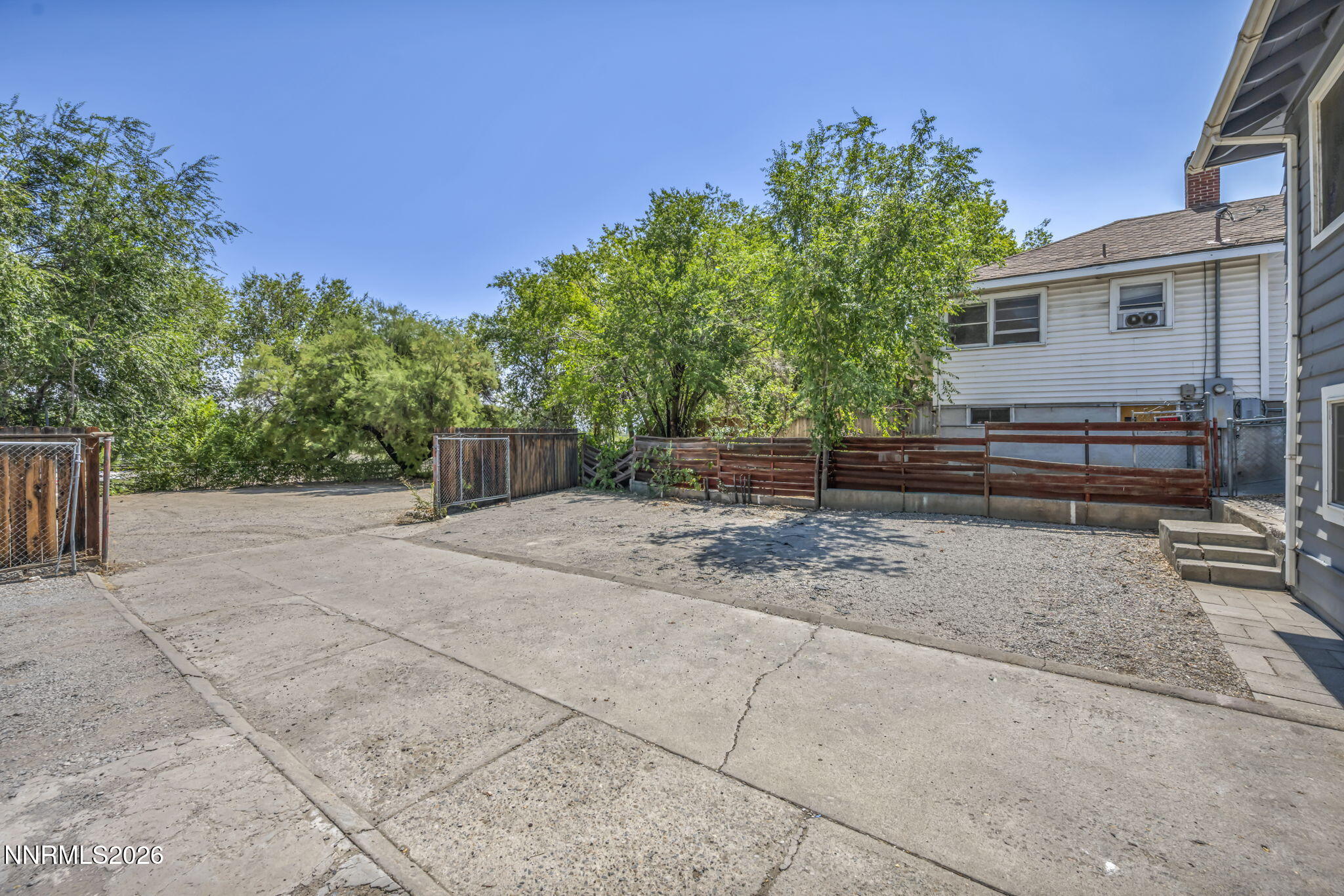 1130 Evans Avenue Property Photo 16