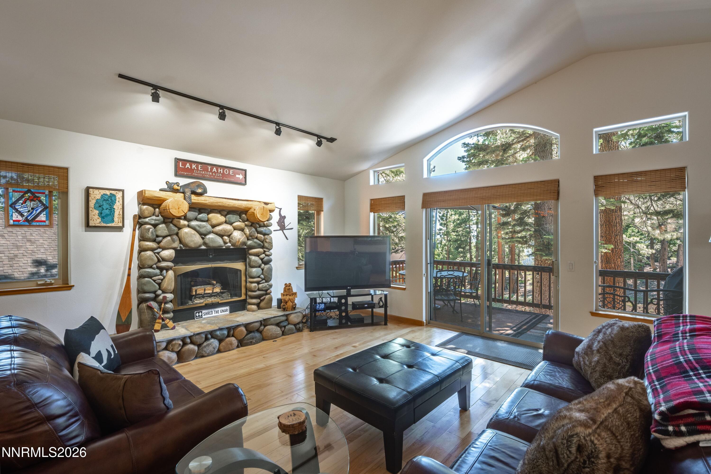 923 Michael Court Property Photo 14